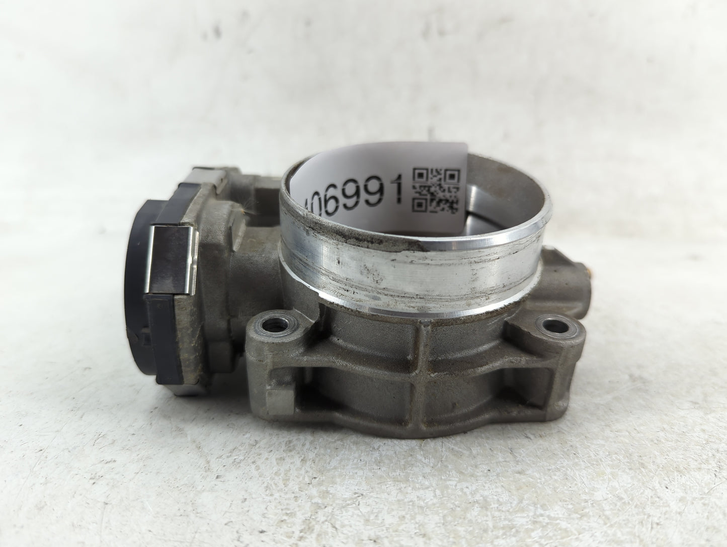 2010-2011 Cadillac Srx Throttle Body Fits Fits 2010 2011 OEM Used Auto Parts - Oemusedautoparts1.com