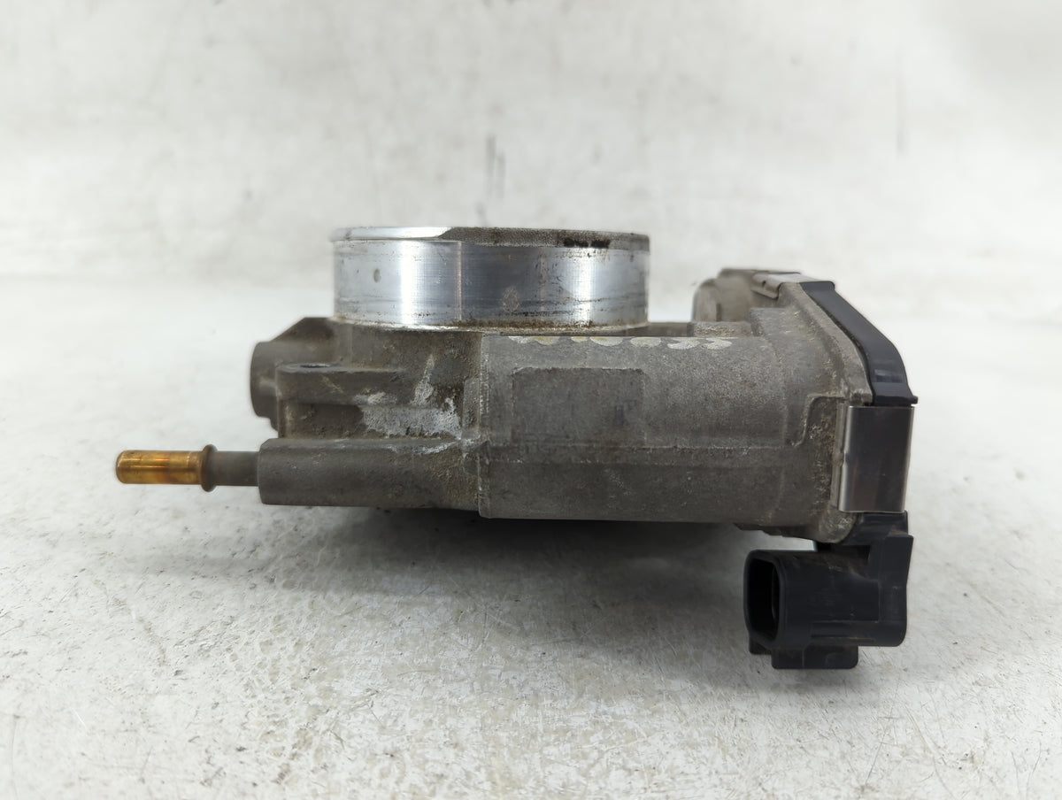 2010-2011 Cadillac Srx Throttle Body Fits Fits 2010 2011 OEM Used Auto Parts - Oemusedautoparts1.com