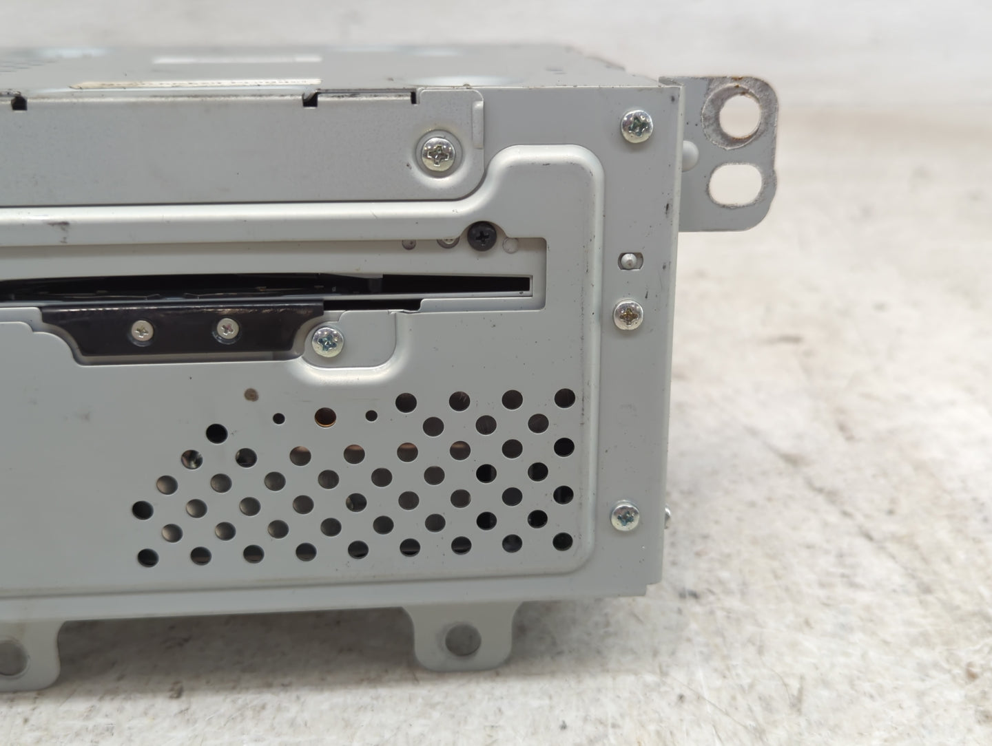 2010 Cadillac Srx Radio AM FM Cd Player Receiver Replacement P/N:22744758 20888798 Fits Fits 2011 OEM Used Auto Parts - Oemu