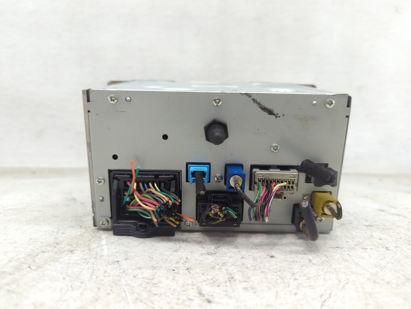 2010 Cadillac Srx Radio AM FM Cd Player Receiver Replacement P/N:22744758 20888798 Fits Fits 2011 OEM Used Auto Parts - Oemu