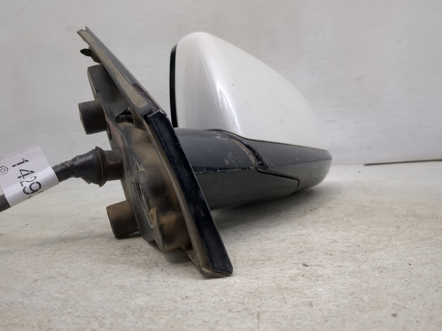 2010 Cadillac Srx Driver Side View Mirror - Left Door Mirror OEM Used - Oemusedautoparts1.com