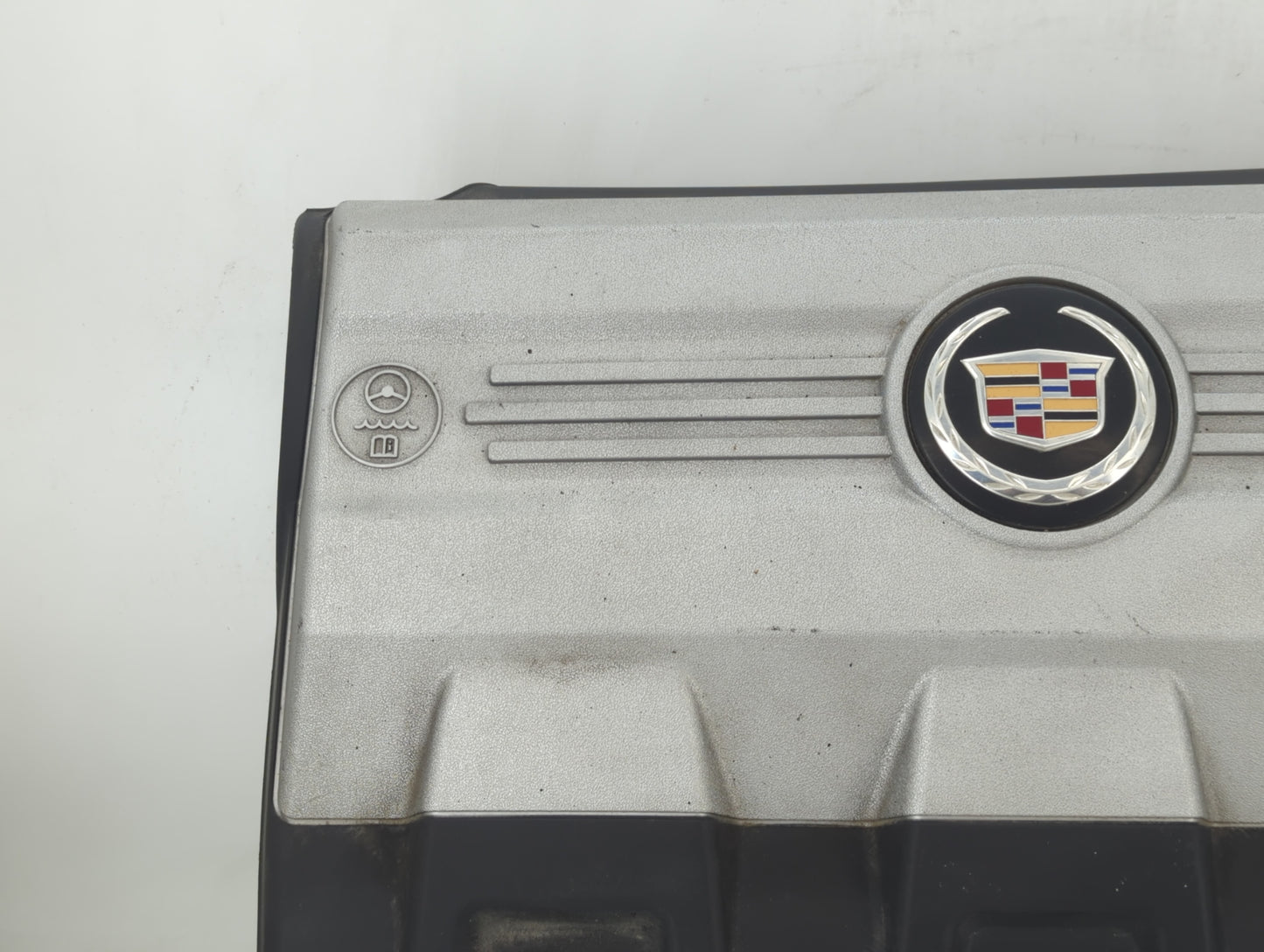 2010 Cadillac Srx Engine Cover 1432292 - Oemusedautoparts1.com
