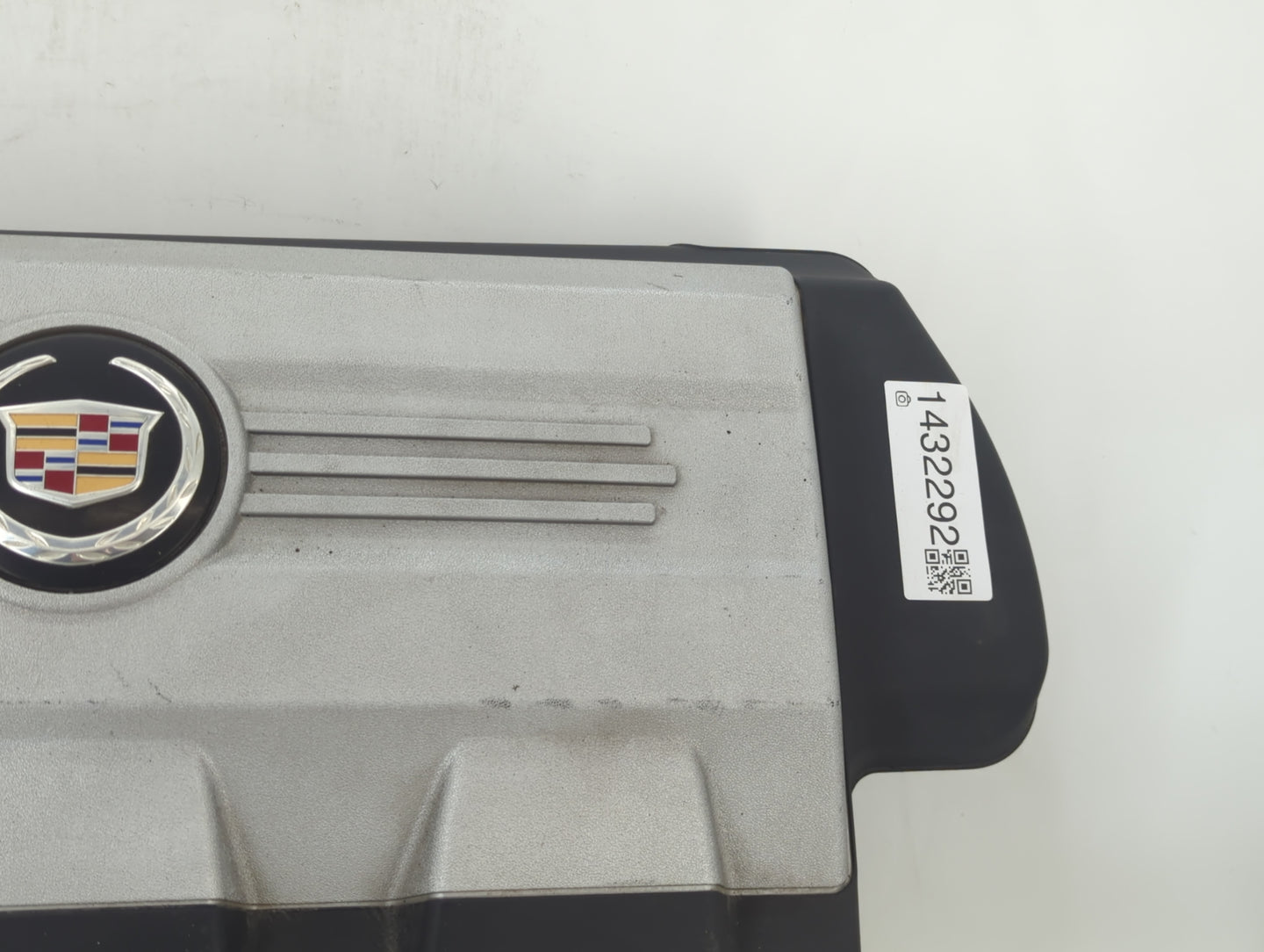 2010 Cadillac Srx Engine Cover 1432292 - Oemusedautoparts1.com