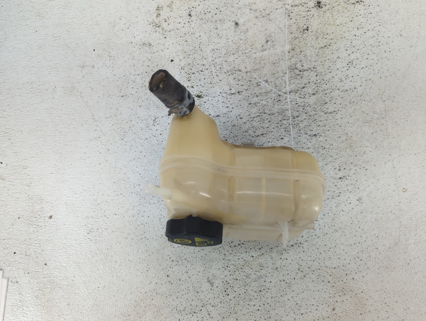 2010-2014 Cadillac Srx Windshield Washer Fluid Reservoir Bottle Oem - Oemusedautoparts1.com