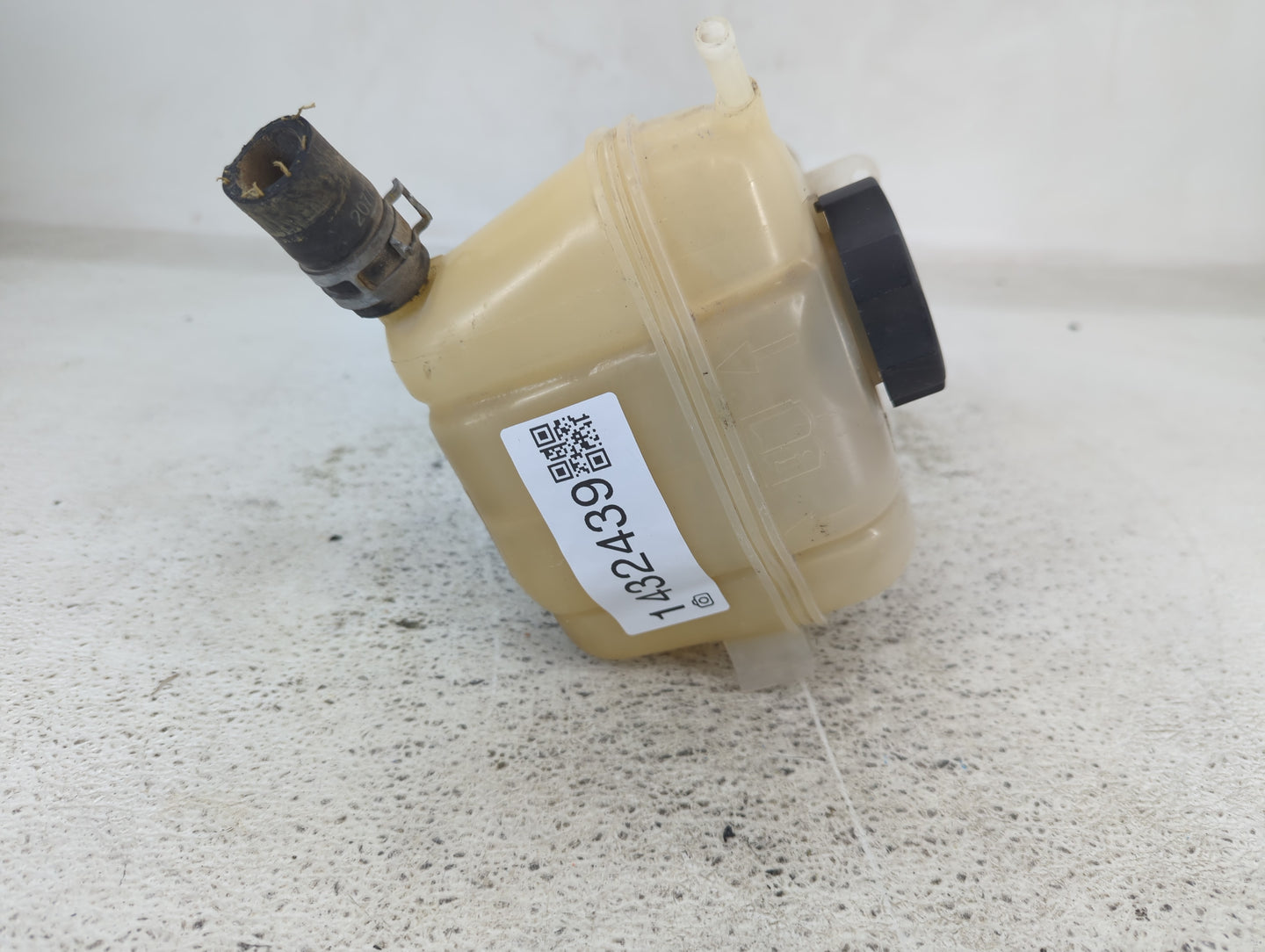 2010-2014 Cadillac Srx Windshield Washer Fluid Reservoir Bottle Oem - Oemusedautoparts1.com