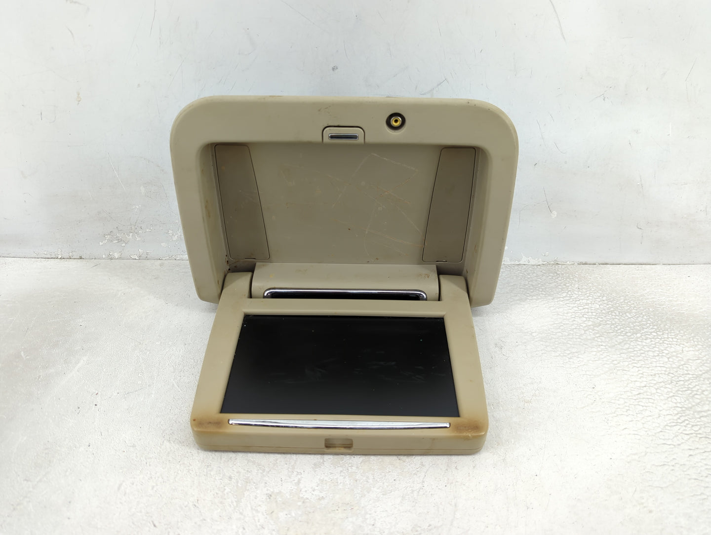 2010-2012 Cadillac Srx Information Display Screen - Oemusedautoparts1.com
