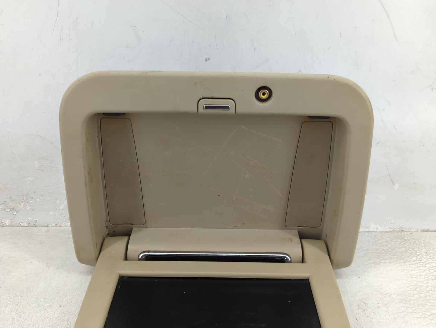 2010-2012 Cadillac Srx Information Display Screen - Oemusedautoparts1.com