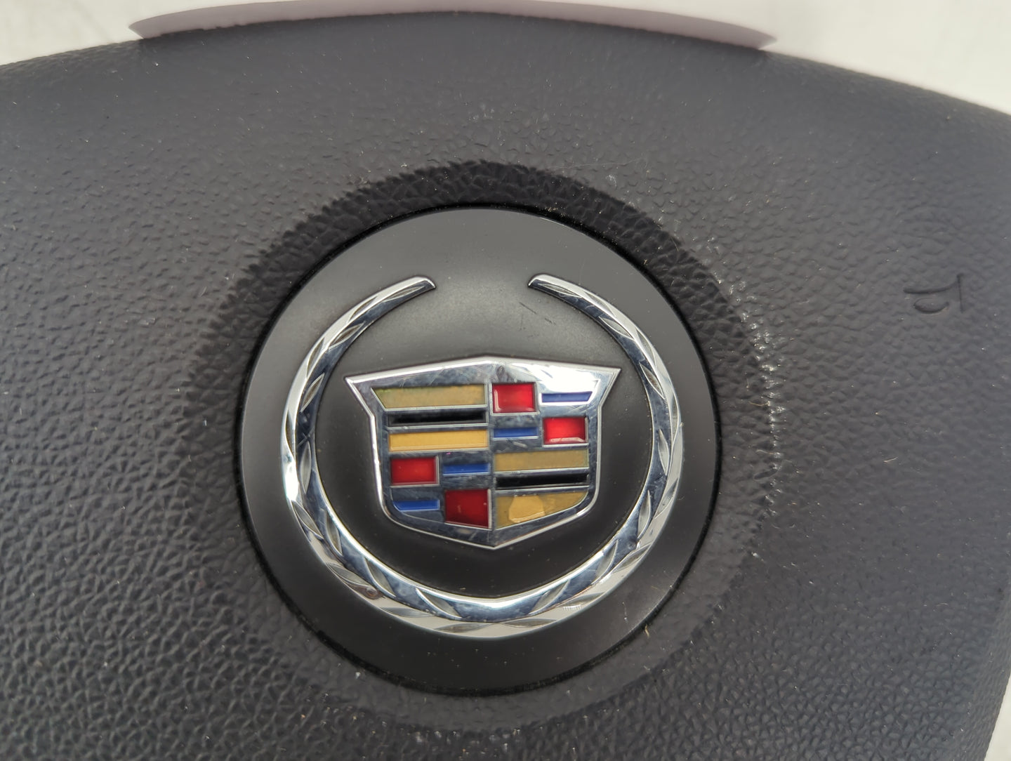 2010 Cadillac Srx Air Bag Driver Left Steering Wheel Mounted P/N:34063618A 3DBE046X30541 Fits OEM Used Auto Parts - Oemuseda