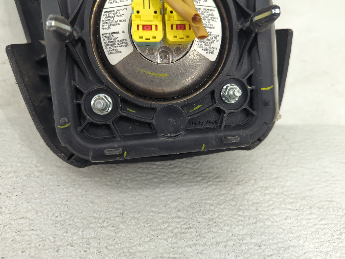 2010 Cadillac Srx Air Bag Driver Left Steering Wheel Mounted P/N:34063618A 3DBE046X30541 Fits OEM Used Auto Parts - Oemuseda