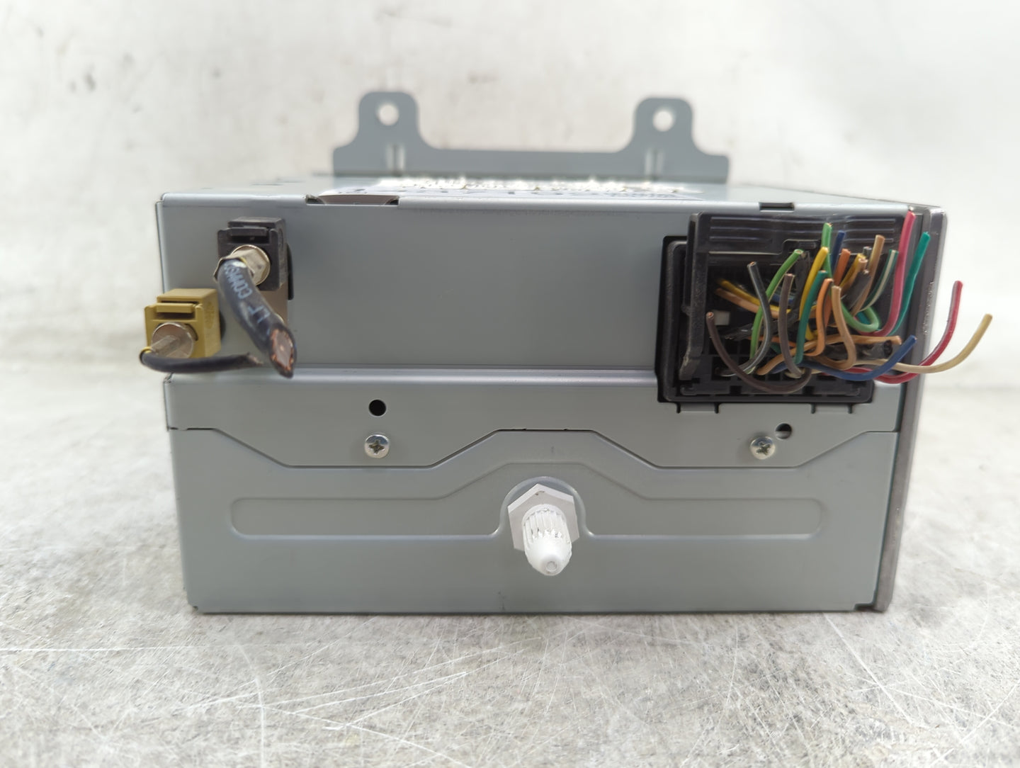 2010 Cadillac Srx Radio AM FM Cd Player Receiver Replacement Fits OEM Used Auto Parts - Oemusedautoparts1.com