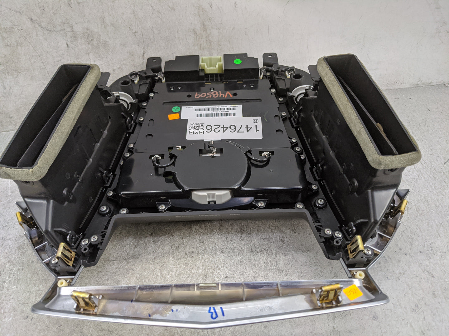 2010-2010 Cadillac Srx Radio Control Panel 1476426 - Oemusedautoparts1.com