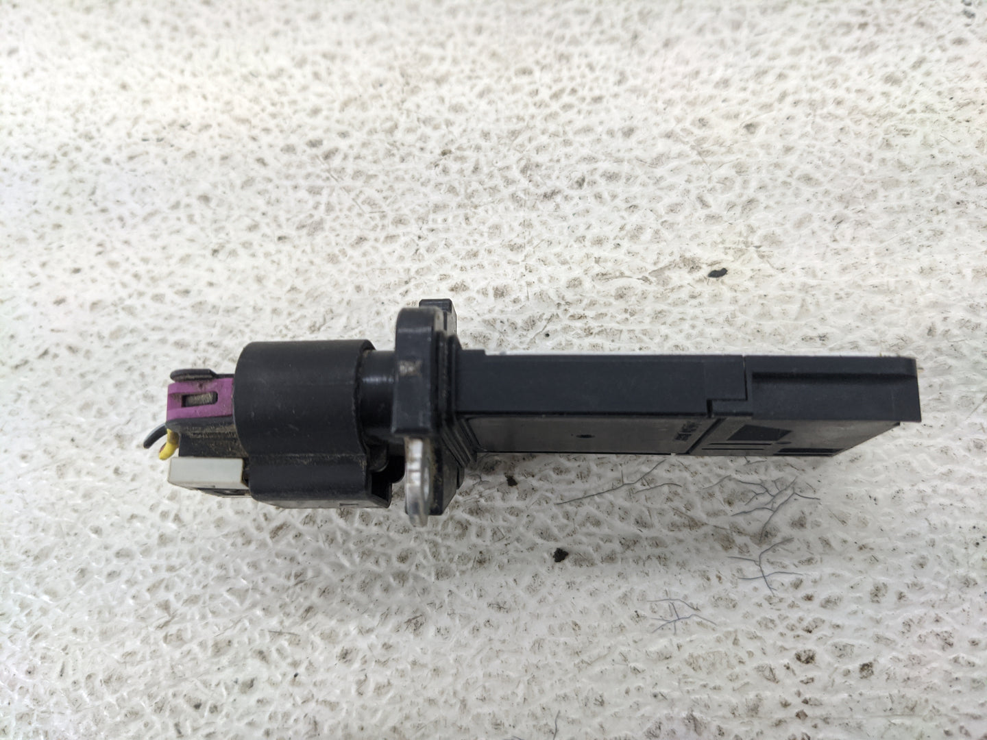2007-2011 Cadillac Srx Mass Air Flow Meter Maf 1487537 - Oemusedautoparts1.com