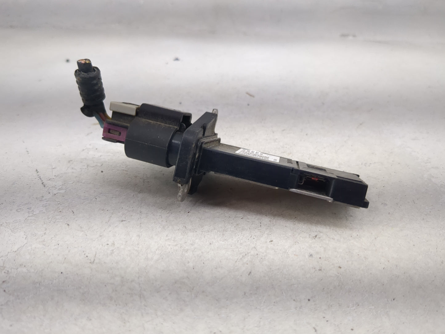 2007-2011 Cadillac Srx Mass Air Flow Meter Maf 1488642 - Oemusedautoparts1.com