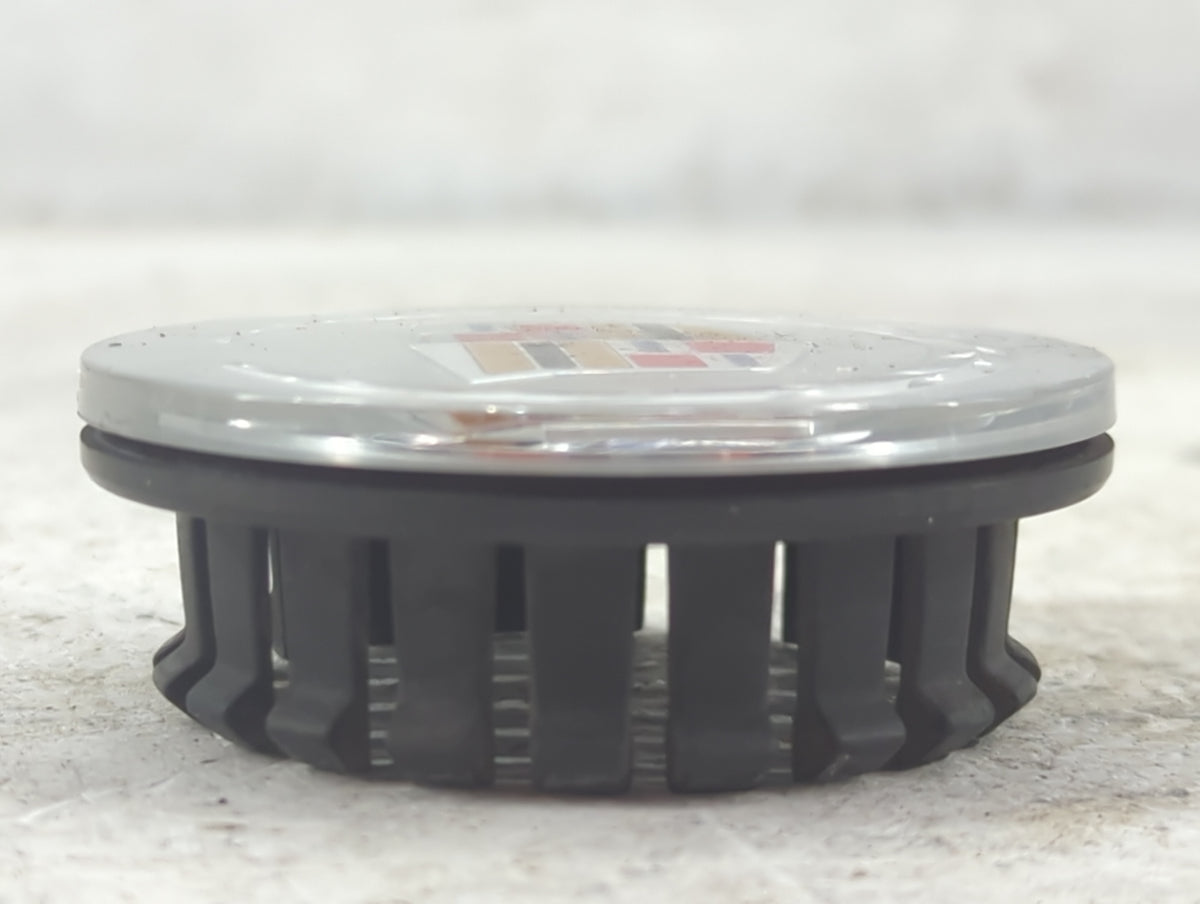 2010 Cadillac Srx Center Cap Oem Silver - Oemusedautoparts1.com
