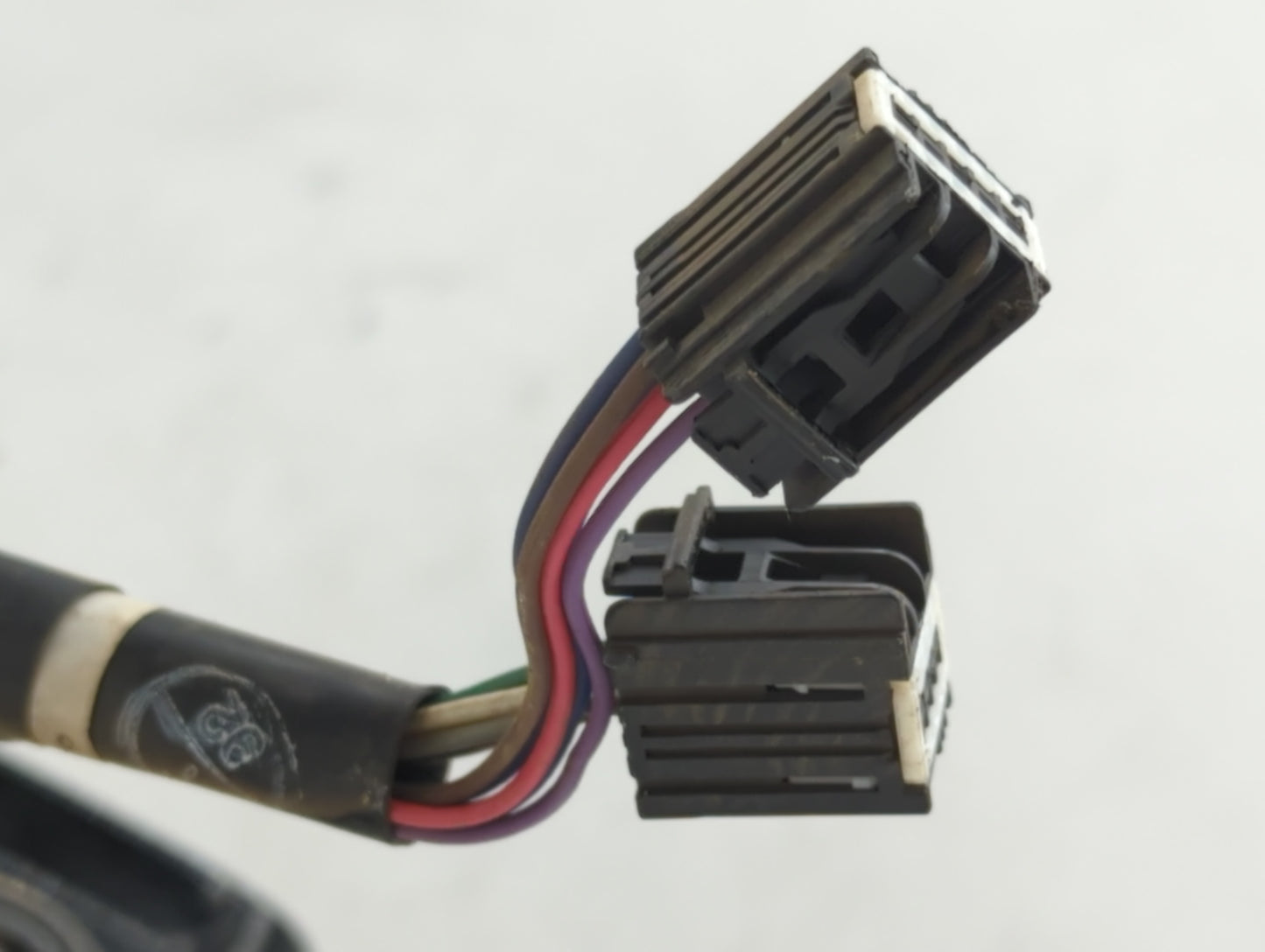 2010 Cadillac Srx Side Mirror Replacement Passenger Right View Door Mirror P/N:E9024503 Fits OEM Used Auto Parts - Oemusedau