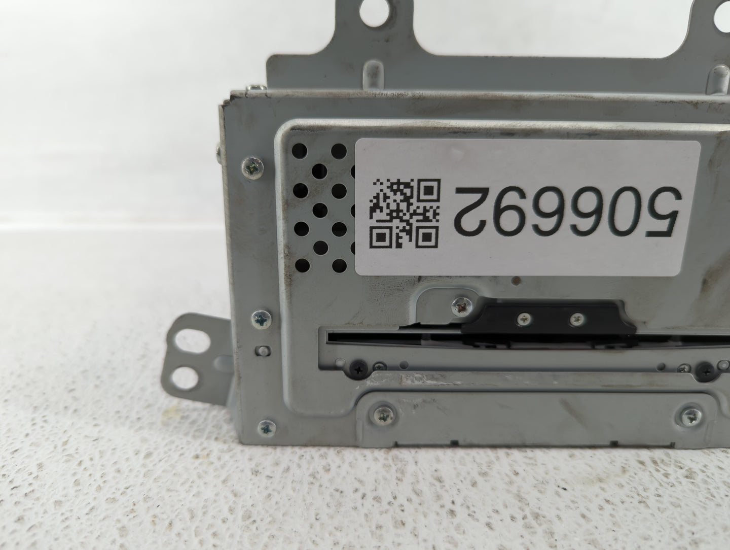 2010-2010 Cadillac Srx Am Fm Cd Player Radio Receiver - Oemusedautoparts1.com