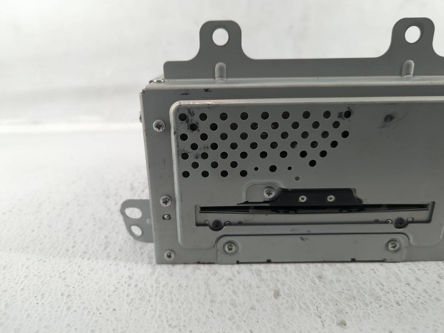 2010-2010 Cadillac Srx Am Fm Cd Player Radio Receiver - Oemusedautoparts1.com