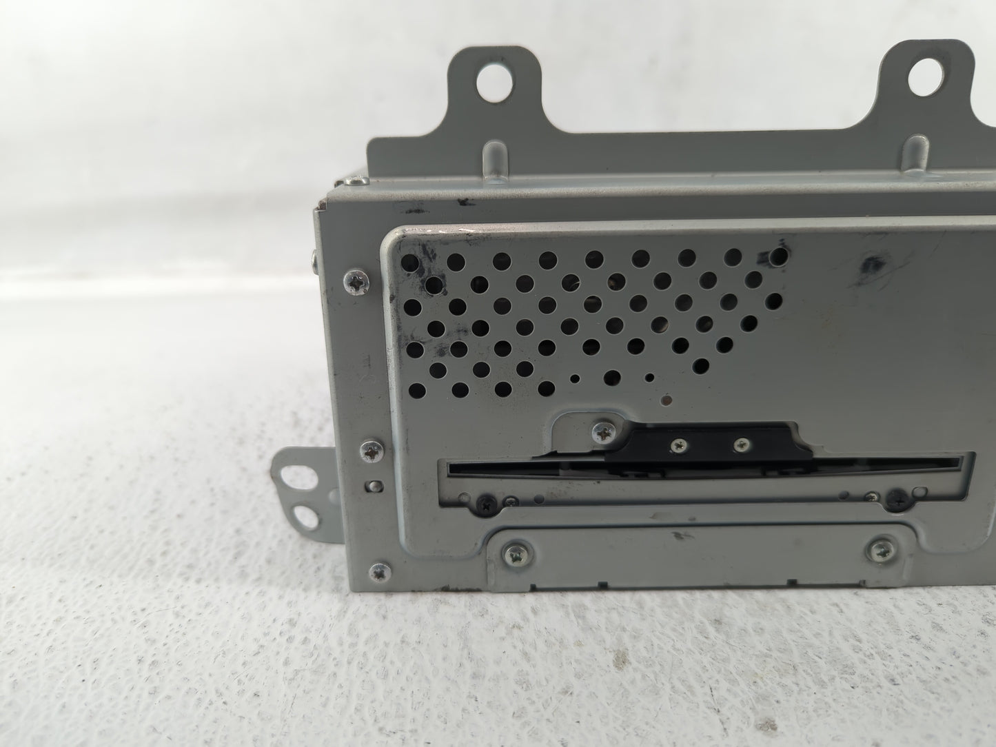 2010-2010 Cadillac Srx Am Fm Cd Player Radio Receiver - Oemusedautoparts1.com