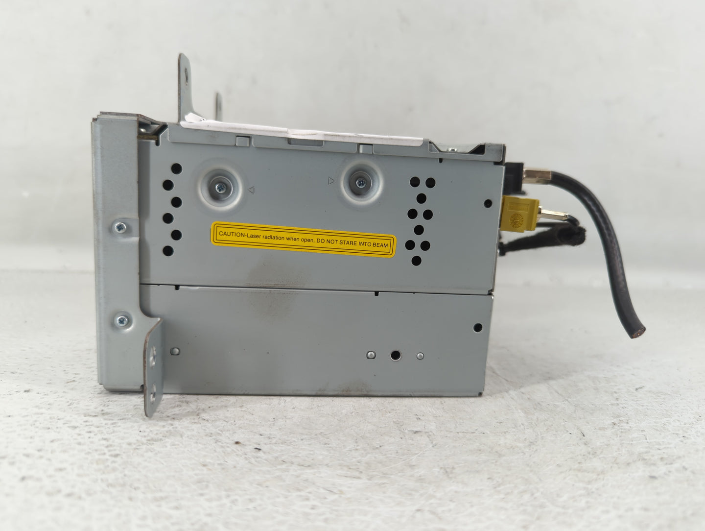 2010-2012 Cadillac Srx Am Fm Cd Player Radio Receiver - Oemusedautoparts1.com