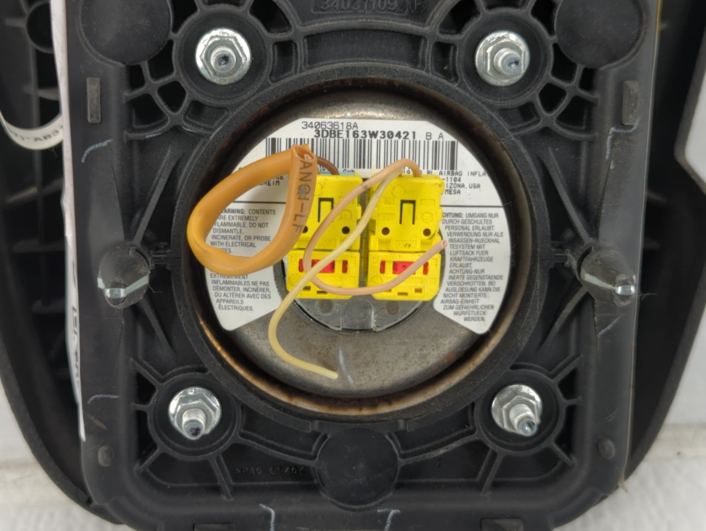 2010 Cadillac Srx Air Bag Driver Left Steering Wheel Mounted P/N:34063618A 3DBE163W30421 Fits OEM Used Auto Parts - Oemuseda