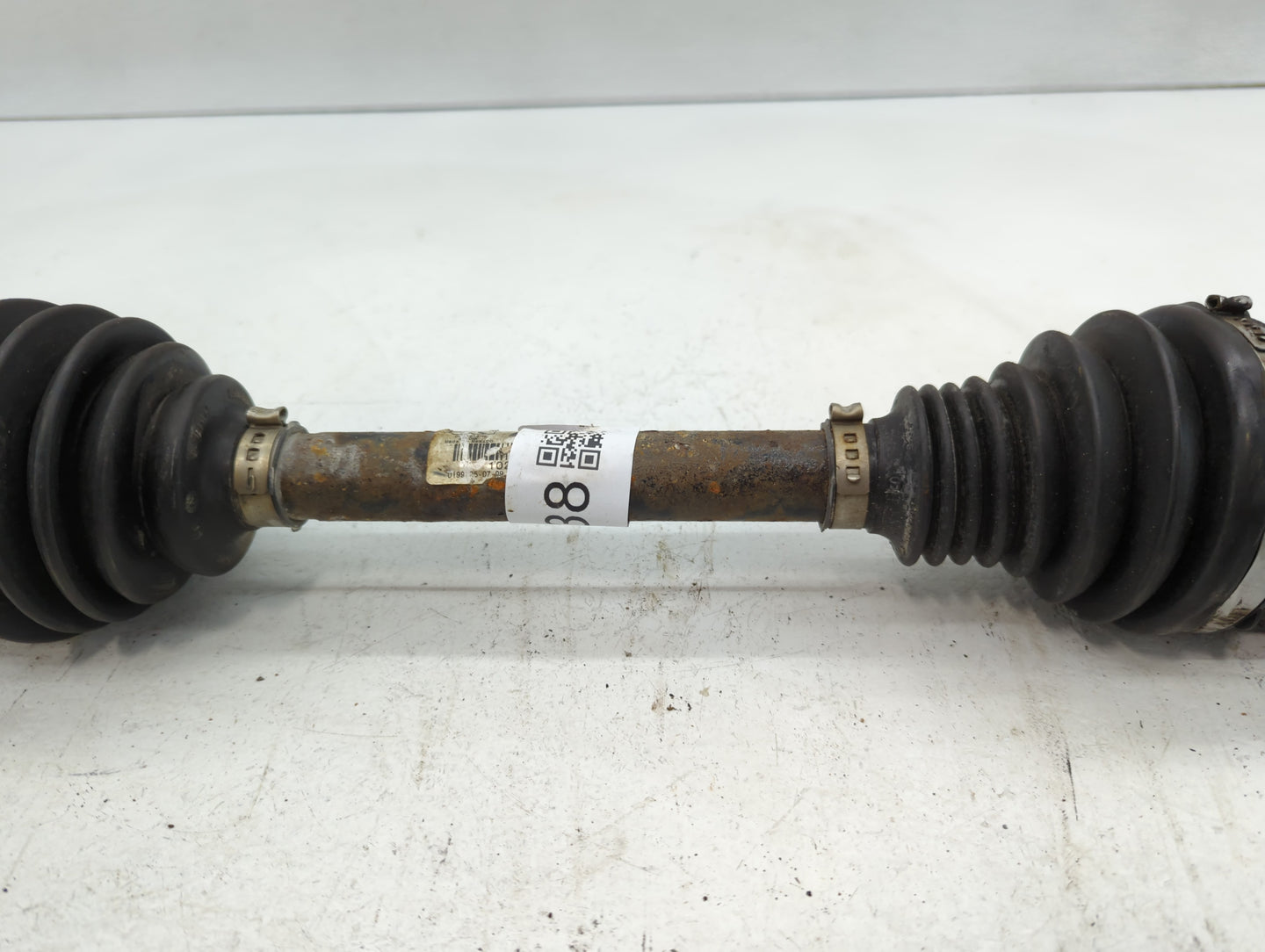 2010-2011 Cadillac Srx Axle Shaft Front Driver Cv C/v - Oemusedautoparts1.com