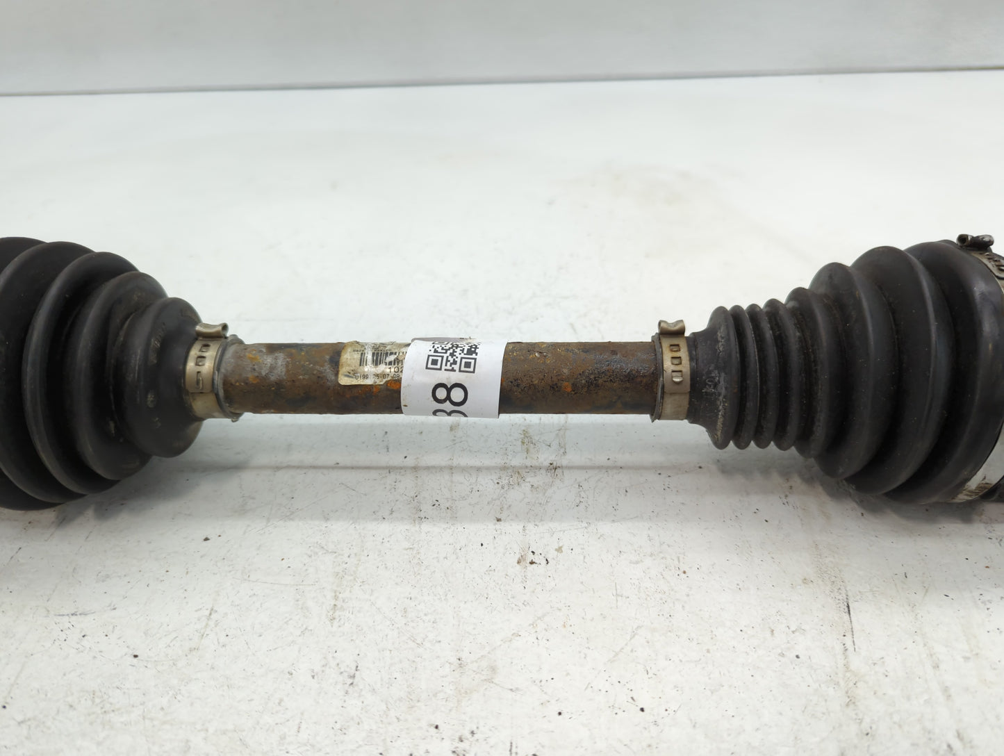 2010-2011 Cadillac Srx Axle Shaft Front Driver Cv C/v - Oemusedautoparts1.com