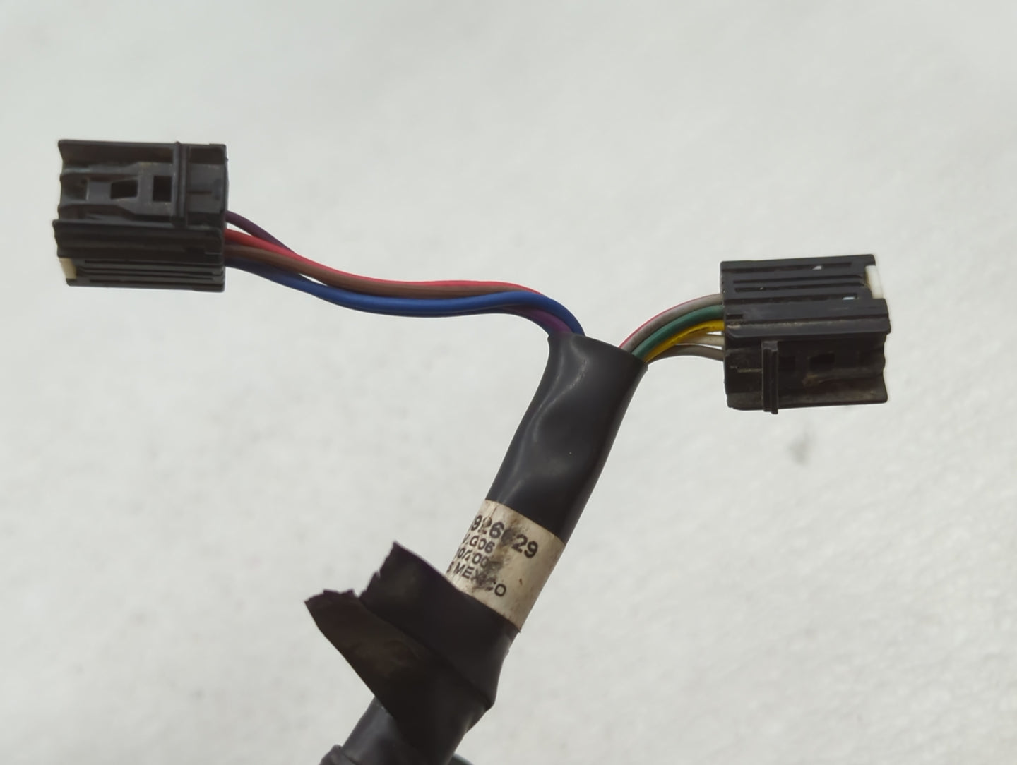 2010-2010 Cadillac Srx Passenger Right Side View Manual Door Mirror Black - Oemusedautoparts1.com