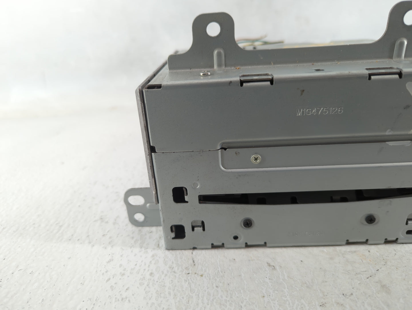2010-2010 Cadillac Srx Am Fm Cd Player Radio Receiver - Oemusedautoparts1.com