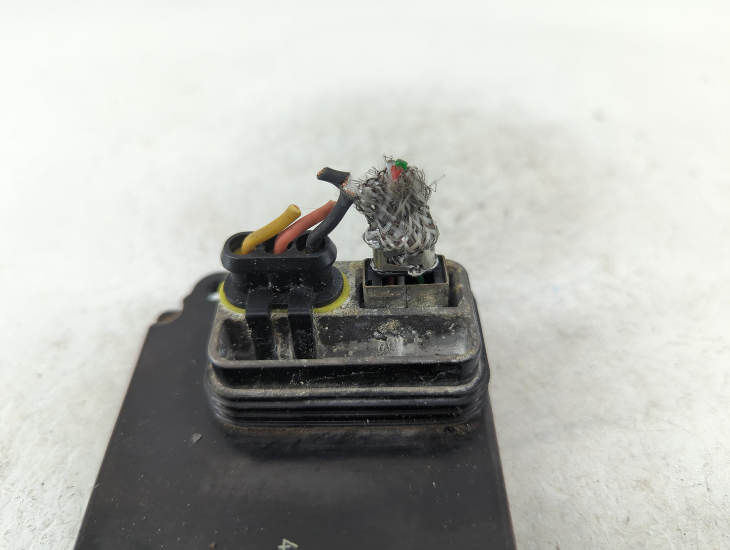 2010 Cadillac Srx Headlight Ballast Head Light - Oemusedautoparts1.com