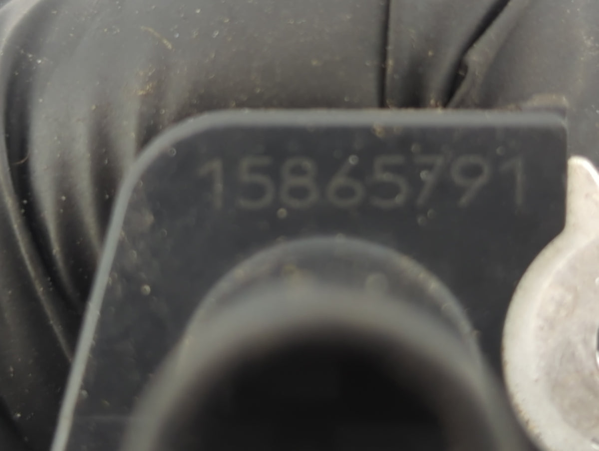 2007-2011 Cadillac Srx Mass Air Flow Meter Maf Sensor 658484 - Oemusedautoparts1.com