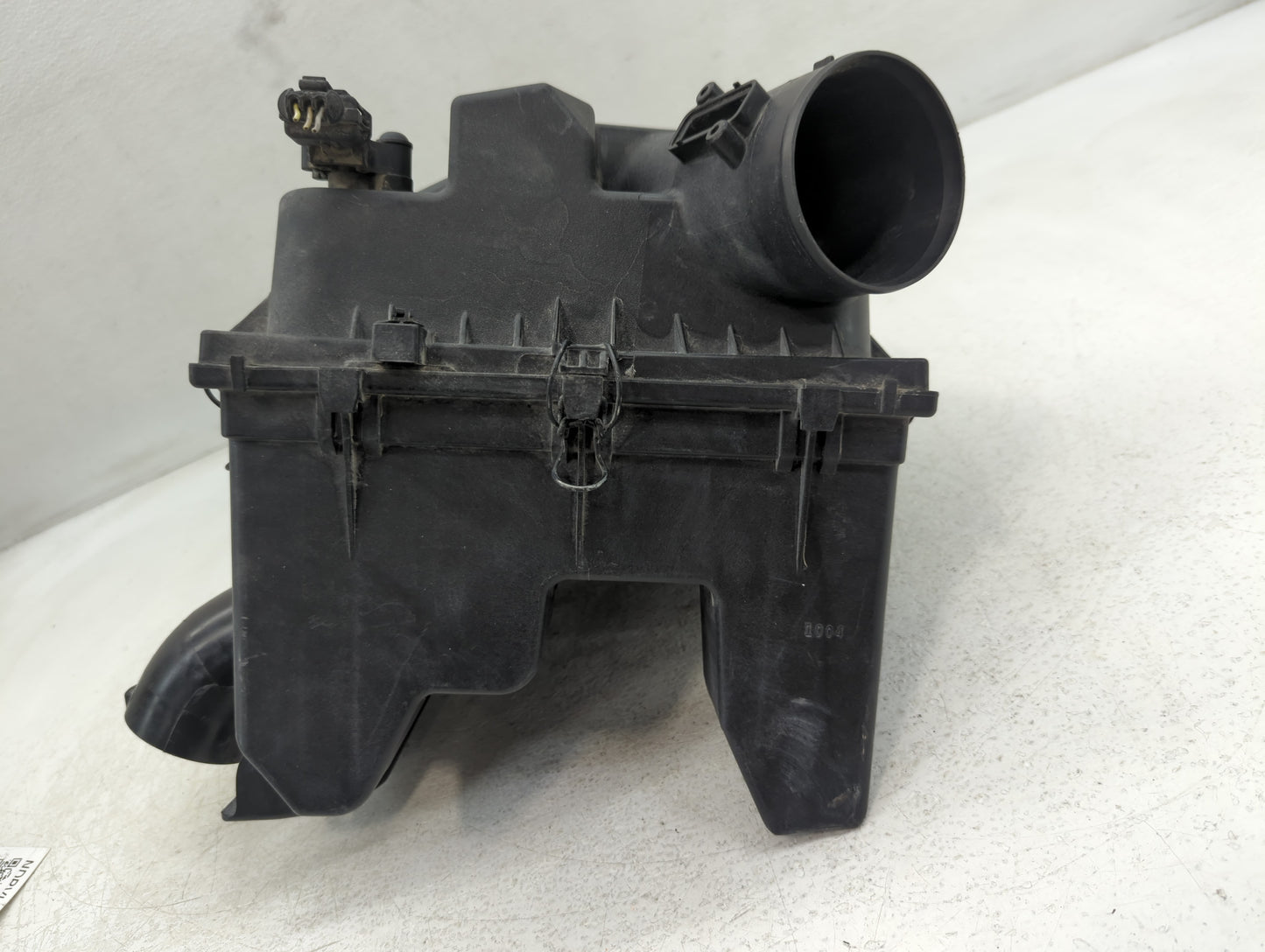2010-2011 Cadillac Srx Air Cleaner Intake-duct Hose Tube - Oemusedautoparts1.com