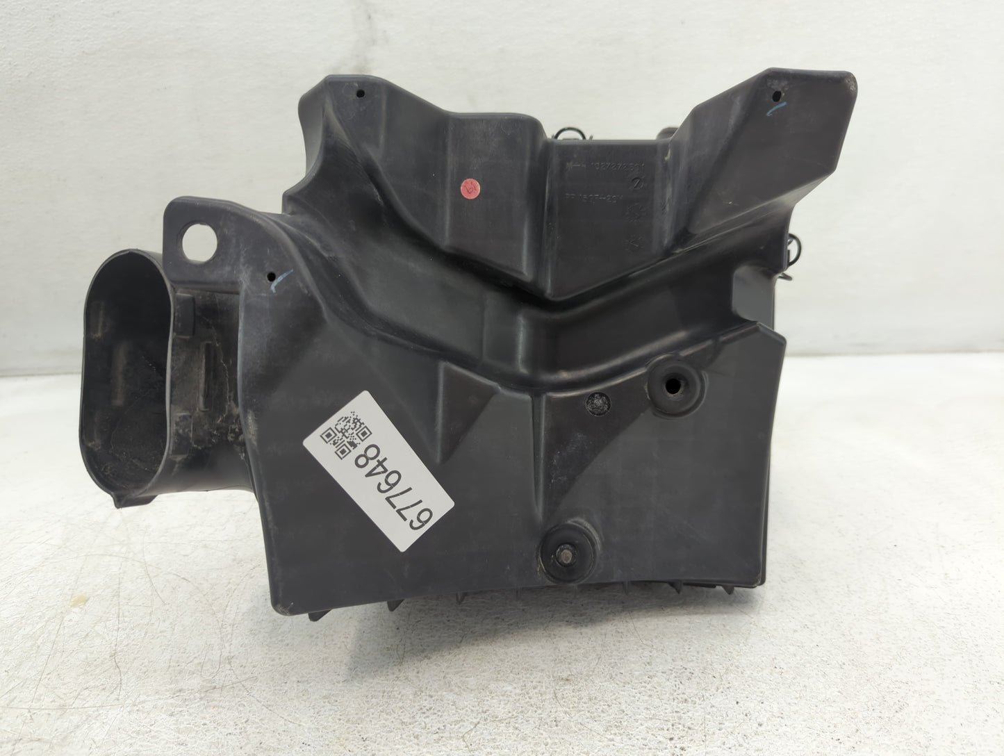 2010-2011 Cadillac Srx Air Cleaner Intake-duct Hose Tube - Oemusedautoparts1.com