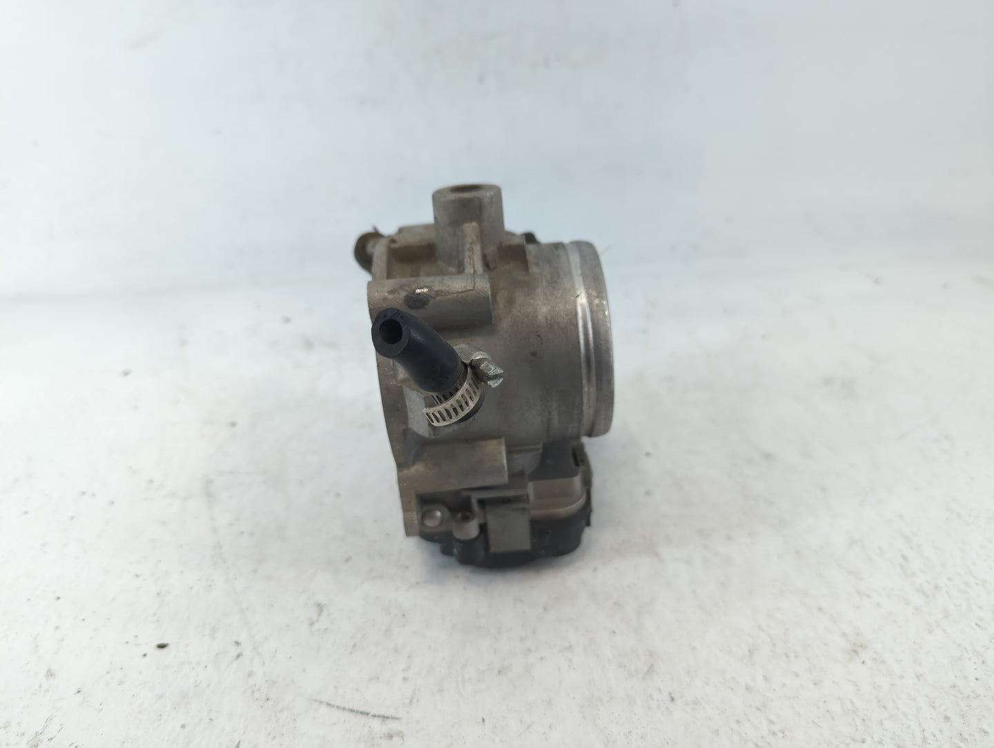2007-2016 Cadillac Srx Throttle Body Fits Fits 2007 2008 2009 2010 2011 2012 2013 2014 2015 2016 2017 2018 2019 2020 2021 20