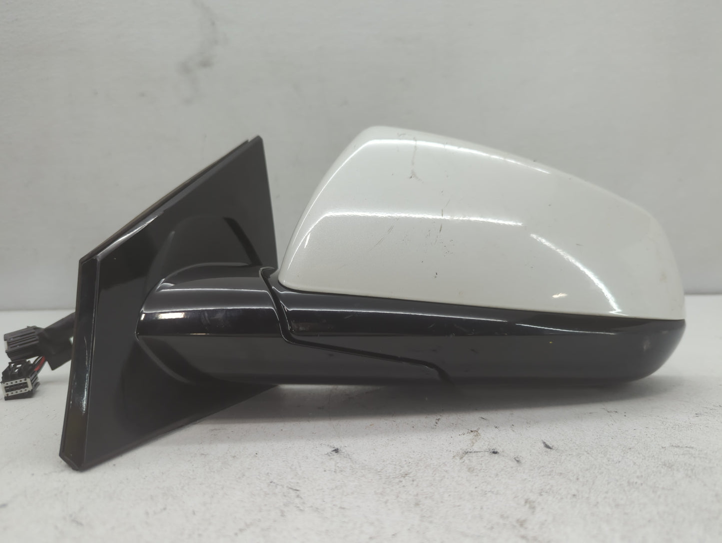 2010 Cadillac Srx Side Mirror Replacement Driver Left View Door Mirror P/N:20802679 Fits OEM Used Auto Parts - Oemusedautopa