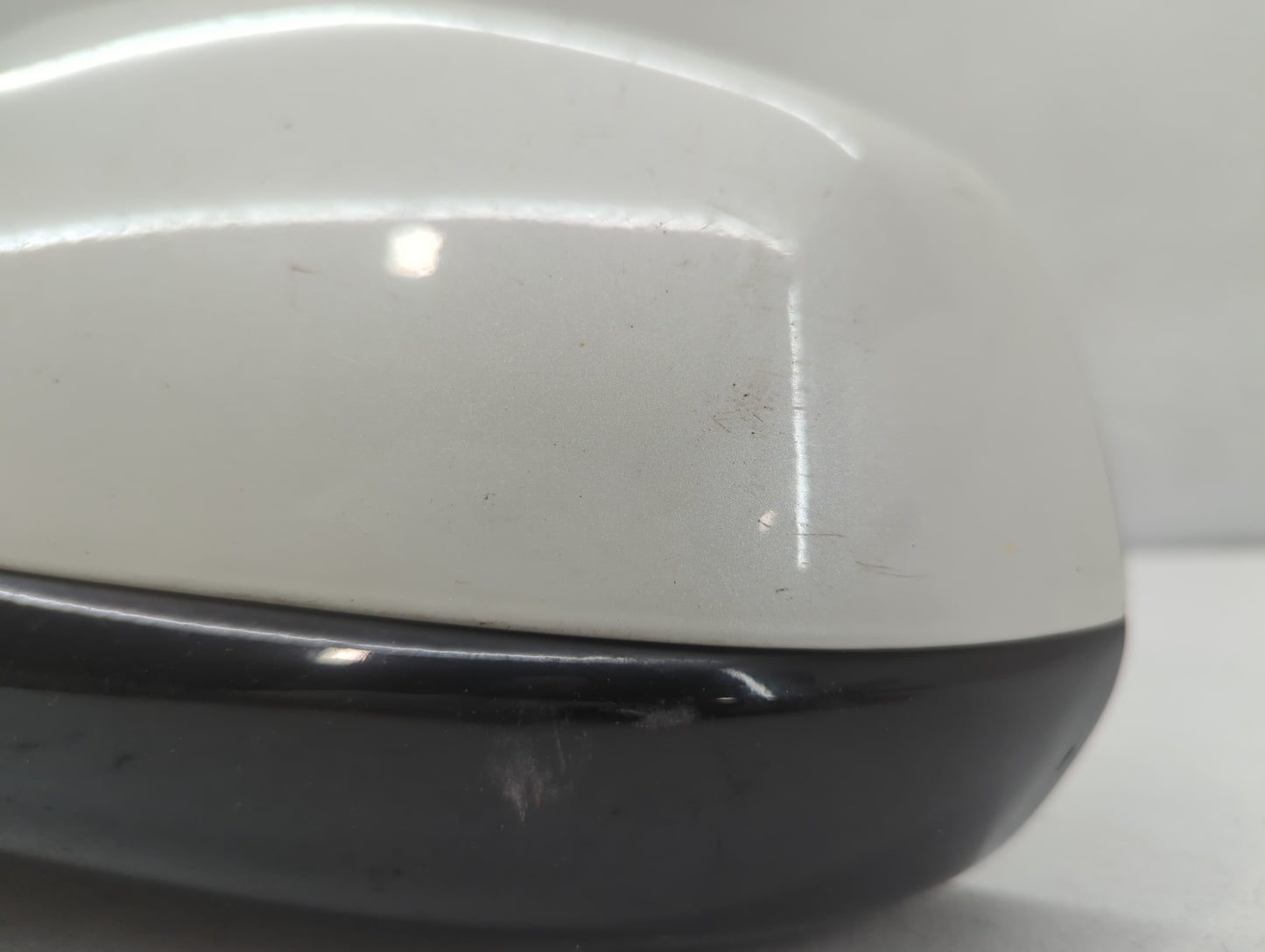 2010 Cadillac Srx Side Mirror Replacement Driver Left View Door Mirror P/N:20802679 Fits OEM Used Auto Parts - Oemusedautopa