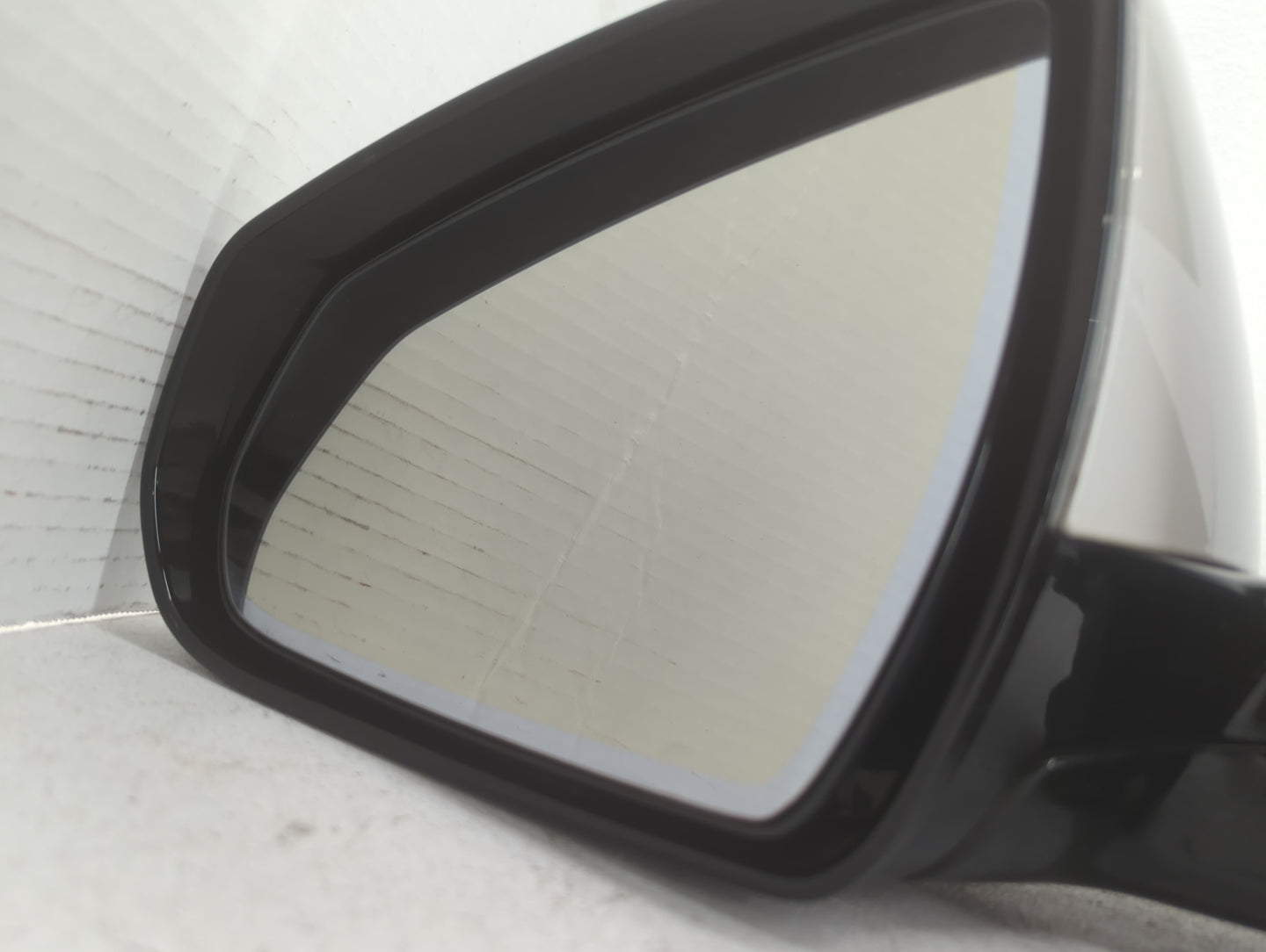 2010 Cadillac Srx Side Mirror Replacement Driver Left View Door Mirror P/N:20802679 Fits OEM Used Auto Parts - Oemusedautopa