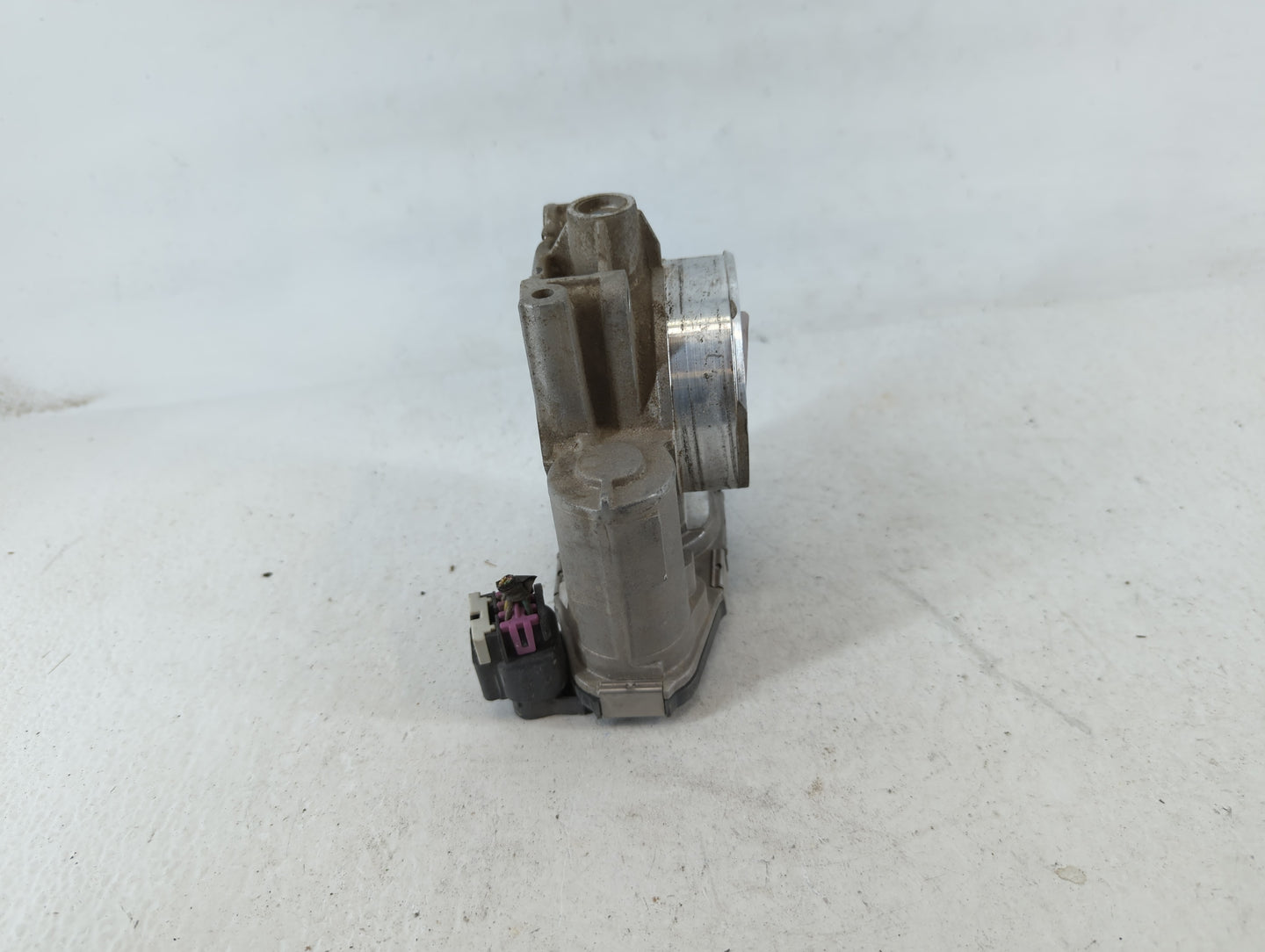 2007-2011 Cadillac Srx Throttle Body P/N:3219AA994AA4120 Fits Fits 2007 2008 2009 2010 2011 2012 OEM Used Auto Parts - Oemus