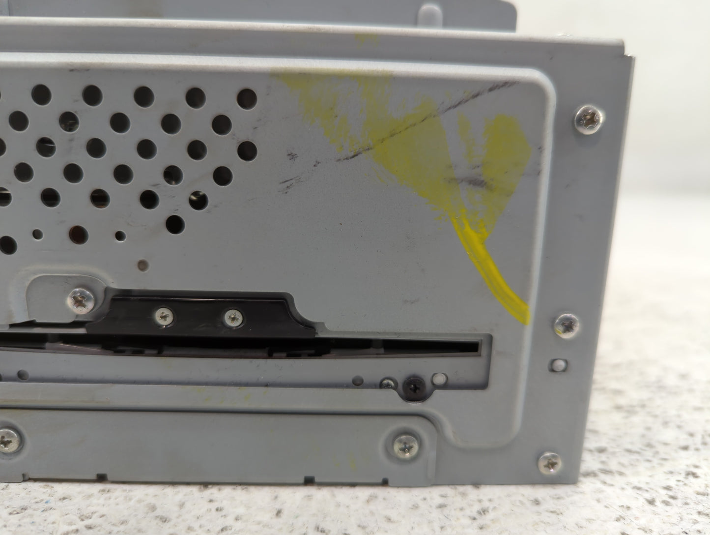2010-2010 Cadillac Srx Am Fm Cd Player Radio Receiver - Oemusedautoparts1.com