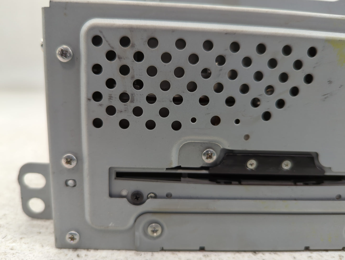 2010-2010 Cadillac Srx Am Fm Cd Player Radio Receiver - Oemusedautoparts1.com