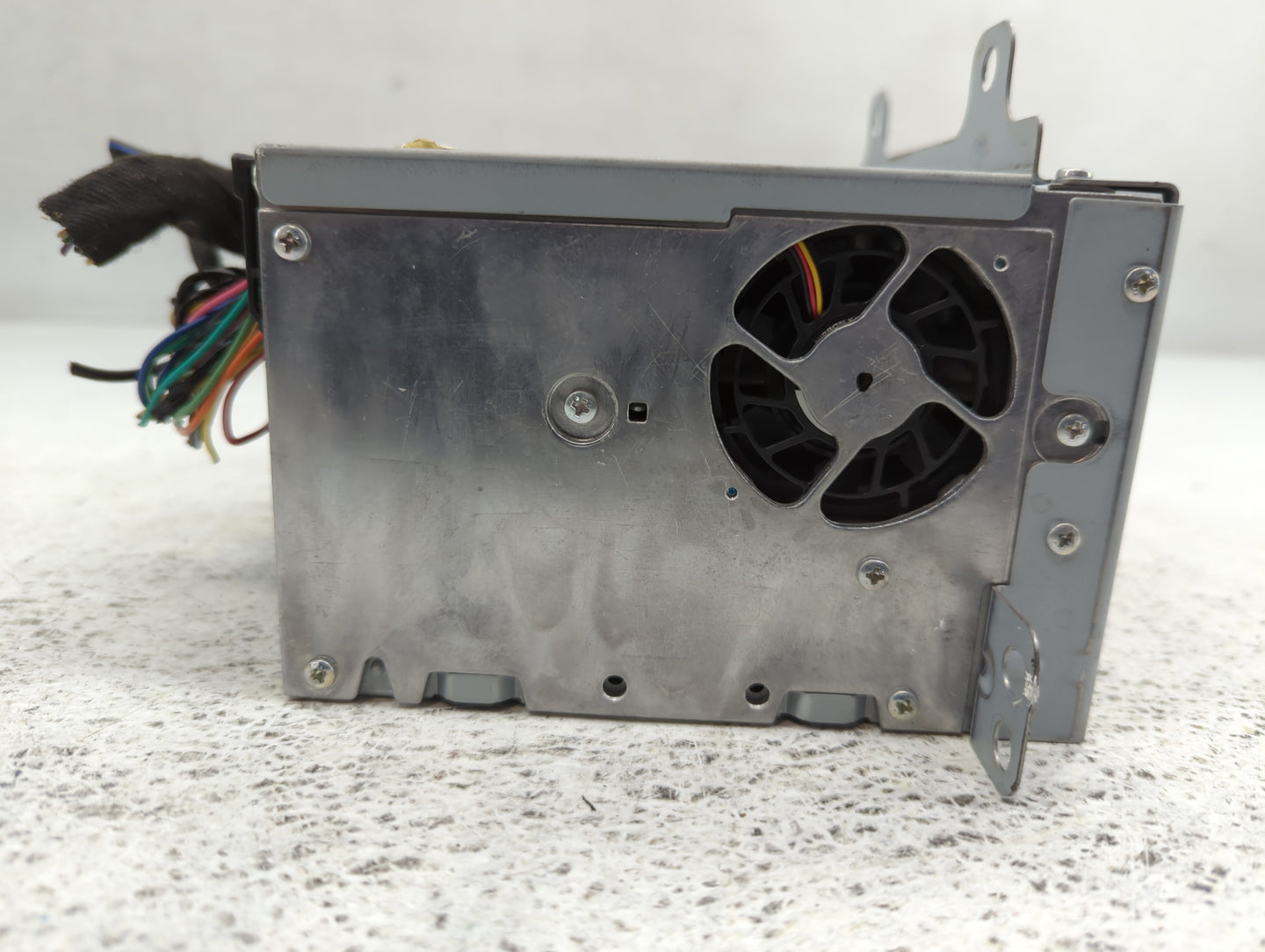 2010-2010 Cadillac Srx Am Fm Cd Player Radio Receiver - Oemusedautoparts1.com
