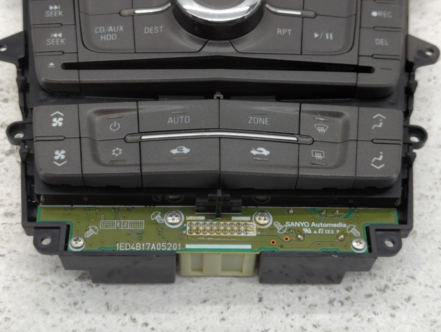 Cadillac Srx Am Fm Cd Player Radio Receiver - Oemusedautoparts1.com