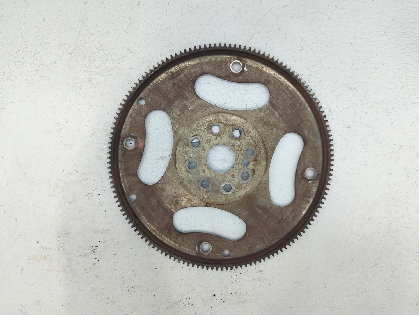 2010-2011 Cadillac Srx Transmission Flywheel Flexplate P/N:TU2927C Fits Fits 2010 2011 OEM Used Auto Parts - Oemusedautopart