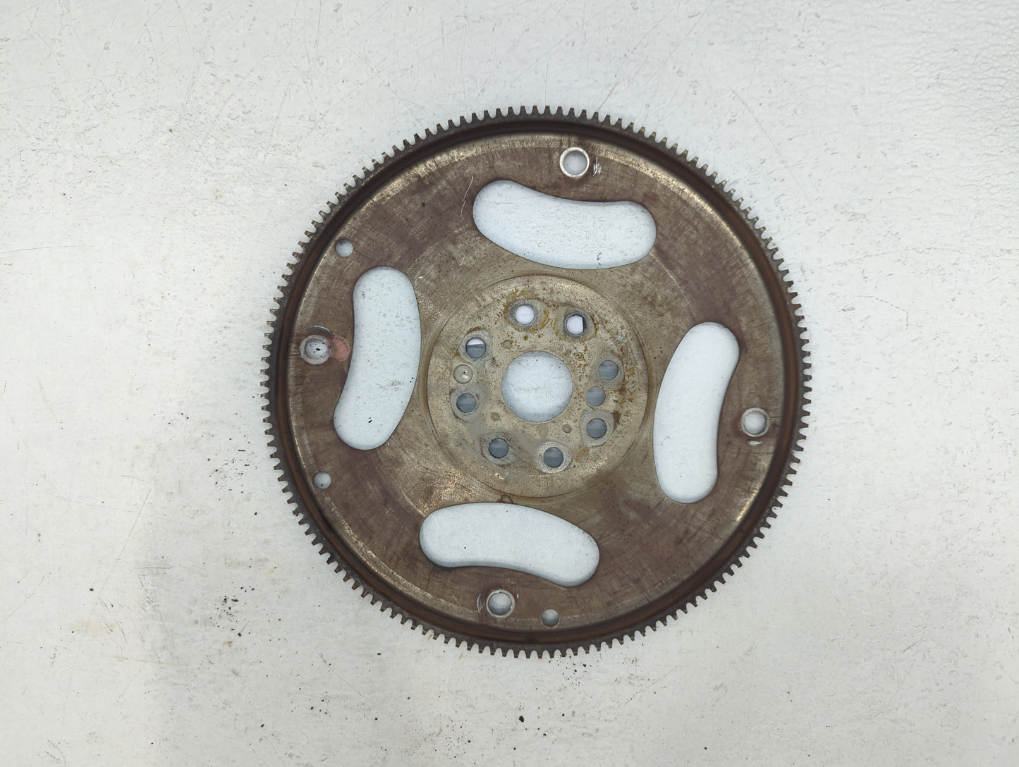 2010-2011 Cadillac Srx Transmission Flywheel Flexplate P/N:TU2927C Fits Fits 2010 2011 OEM Used Auto Parts - Oemusedautopart