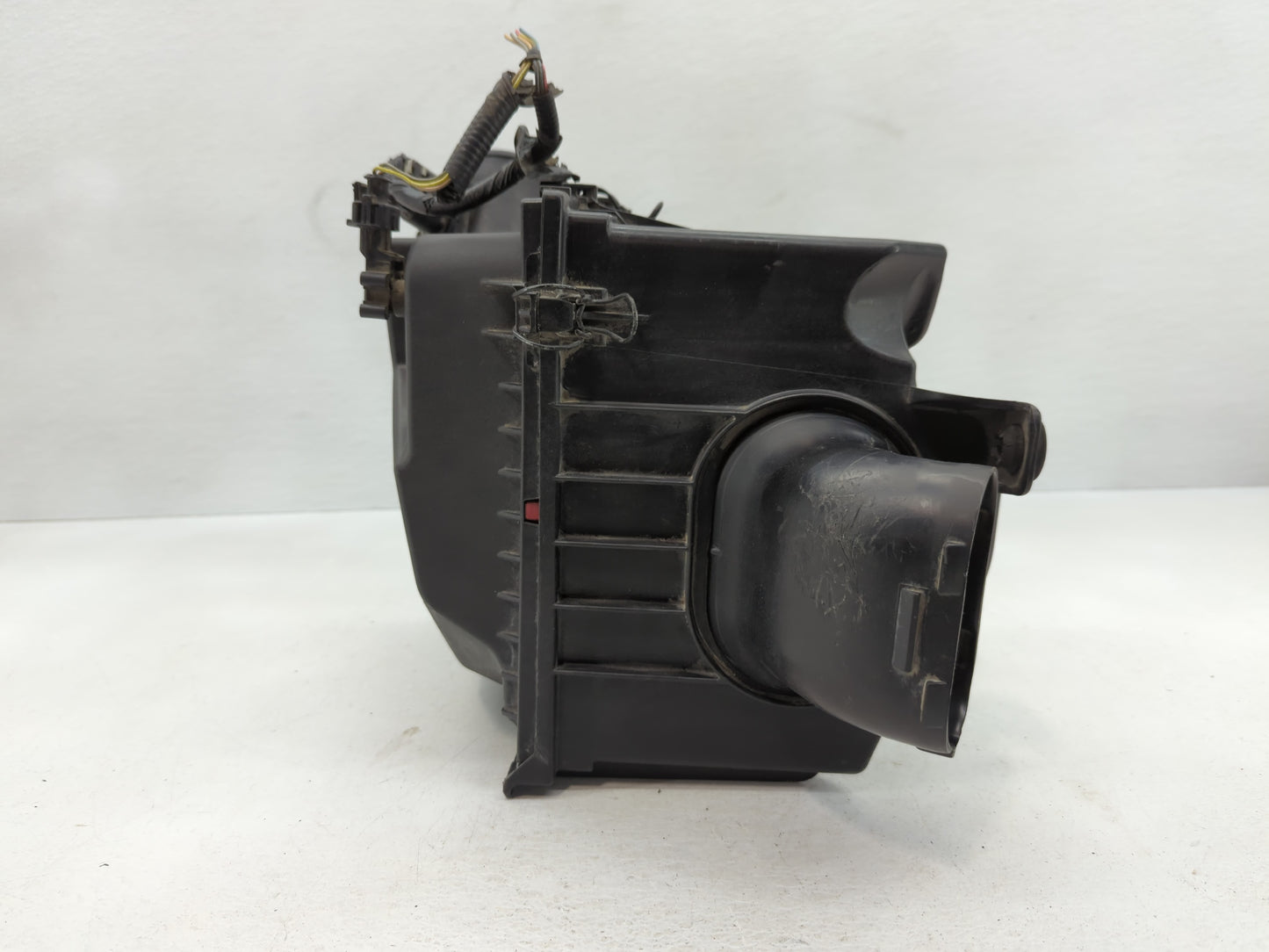 2010-2010 Cadillac Srx Air Cleaner Intake-duct Hose Tube - Oemusedautoparts1.com