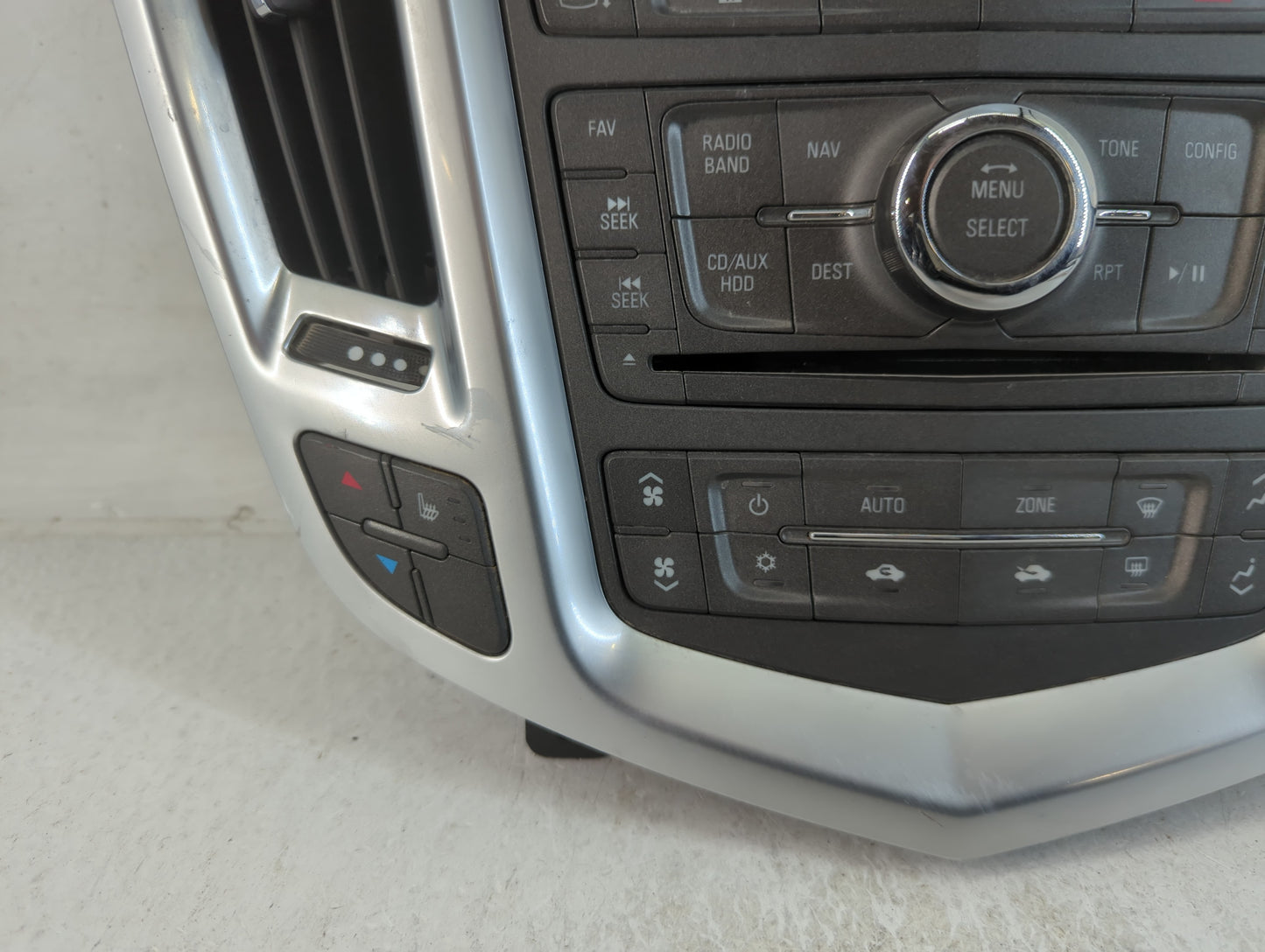 2010-2010 Cadillac Srx Am Fm Cd Player Radio Receiver - Oemusedautoparts1.com