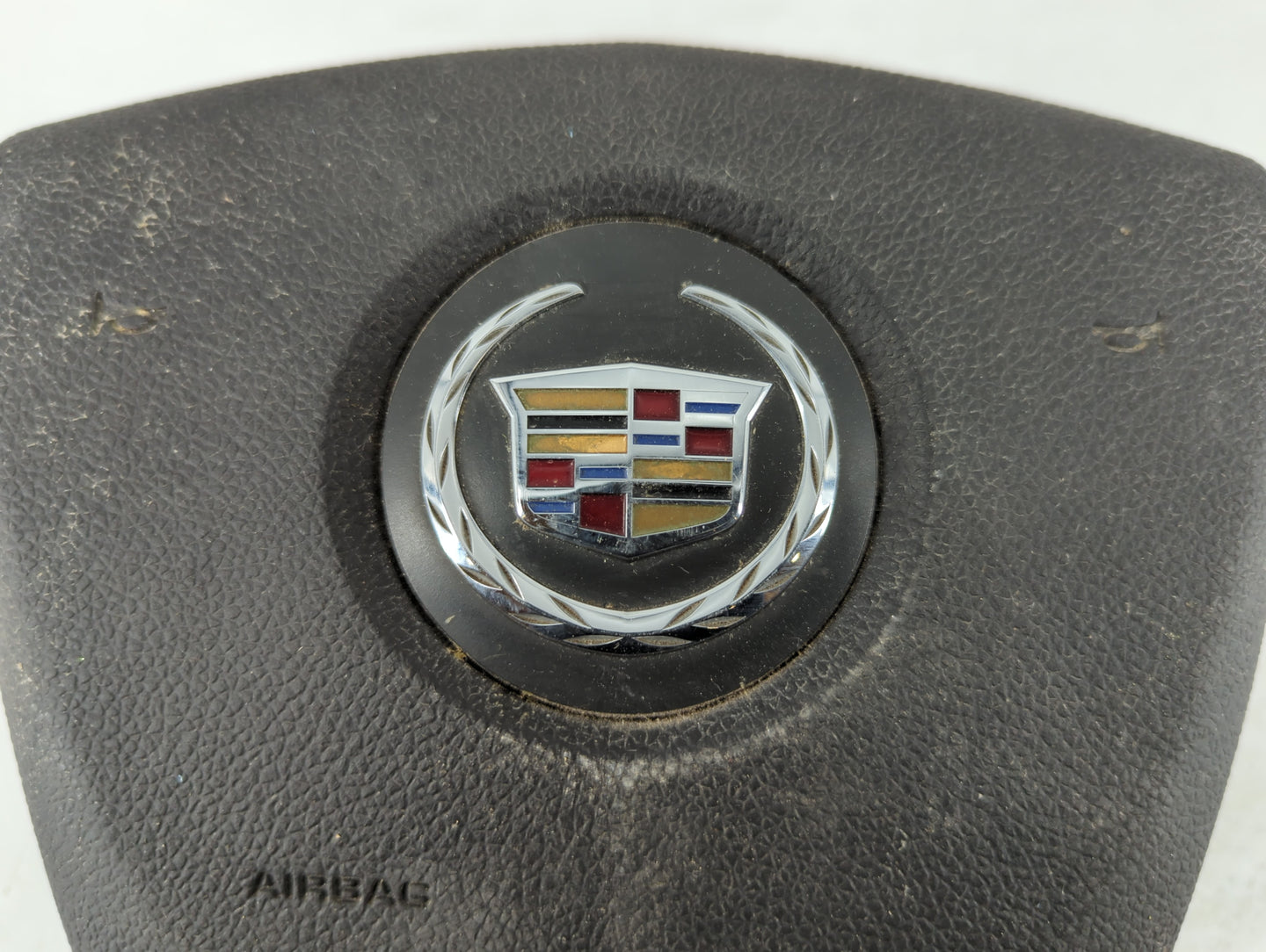 2010 Cadillac Srx Air Bag Driver Left Steering Wheel Mounted P/N:25943114 Fits OEM Used Auto Parts - Oemusedautoparts1.com