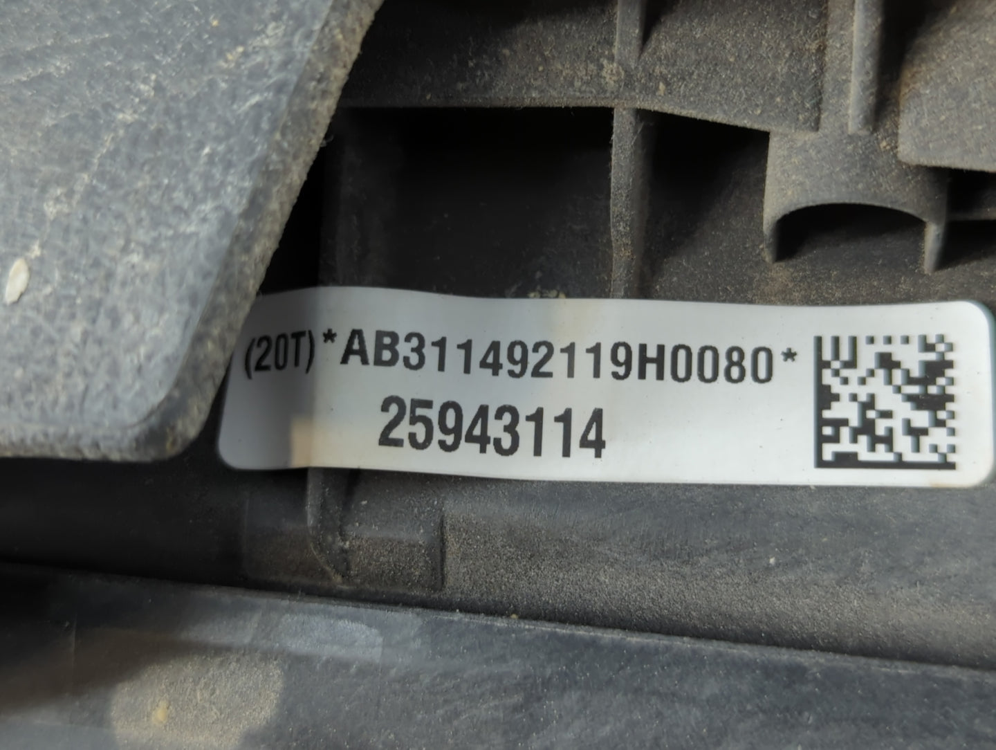 2010 Cadillac Srx Air Bag Driver Left Steering Wheel Mounted P/N:25943114 Fits OEM Used Auto Parts - Oemusedautoparts1.com