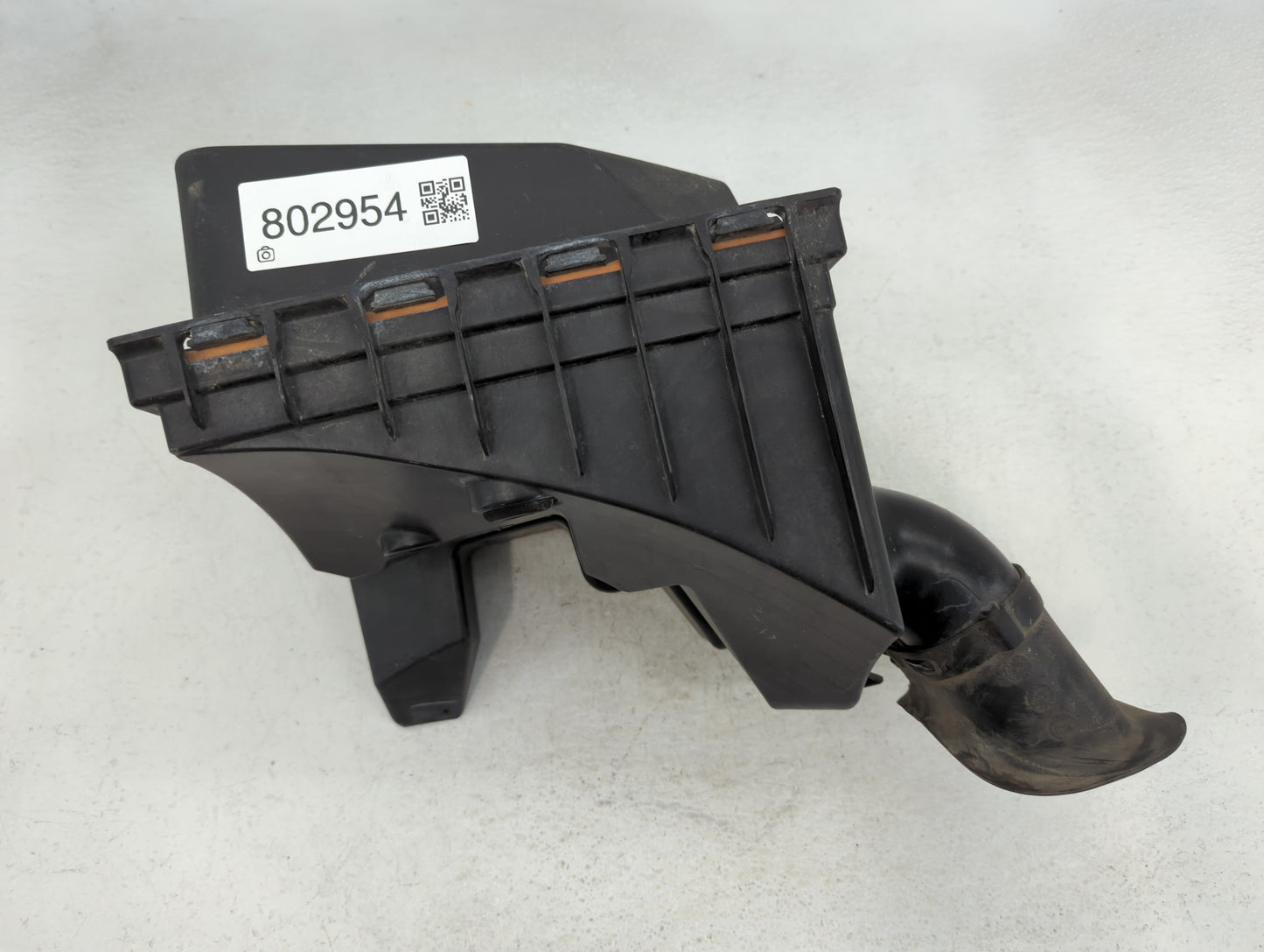 2010 Cadillac Srx Air Cleaner Intake-duct Hose Tube - Oemusedautoparts1.com