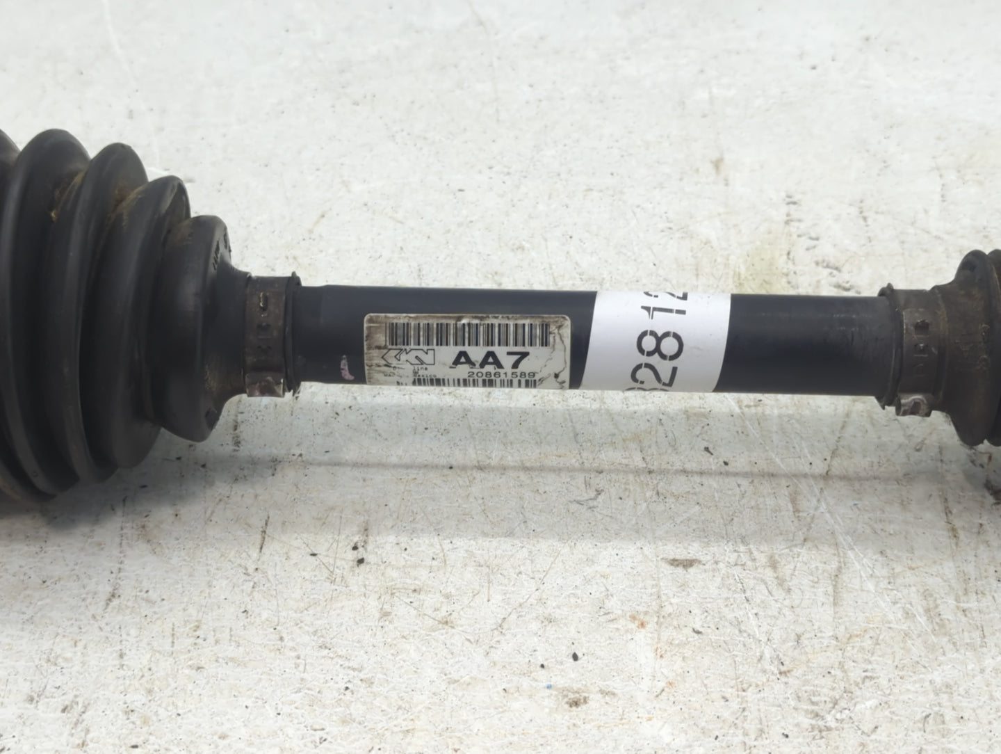 2010-2011 Cadillac Srx Axle Shaft Front Passenger Cv C/v - Oemusedautoparts1.com