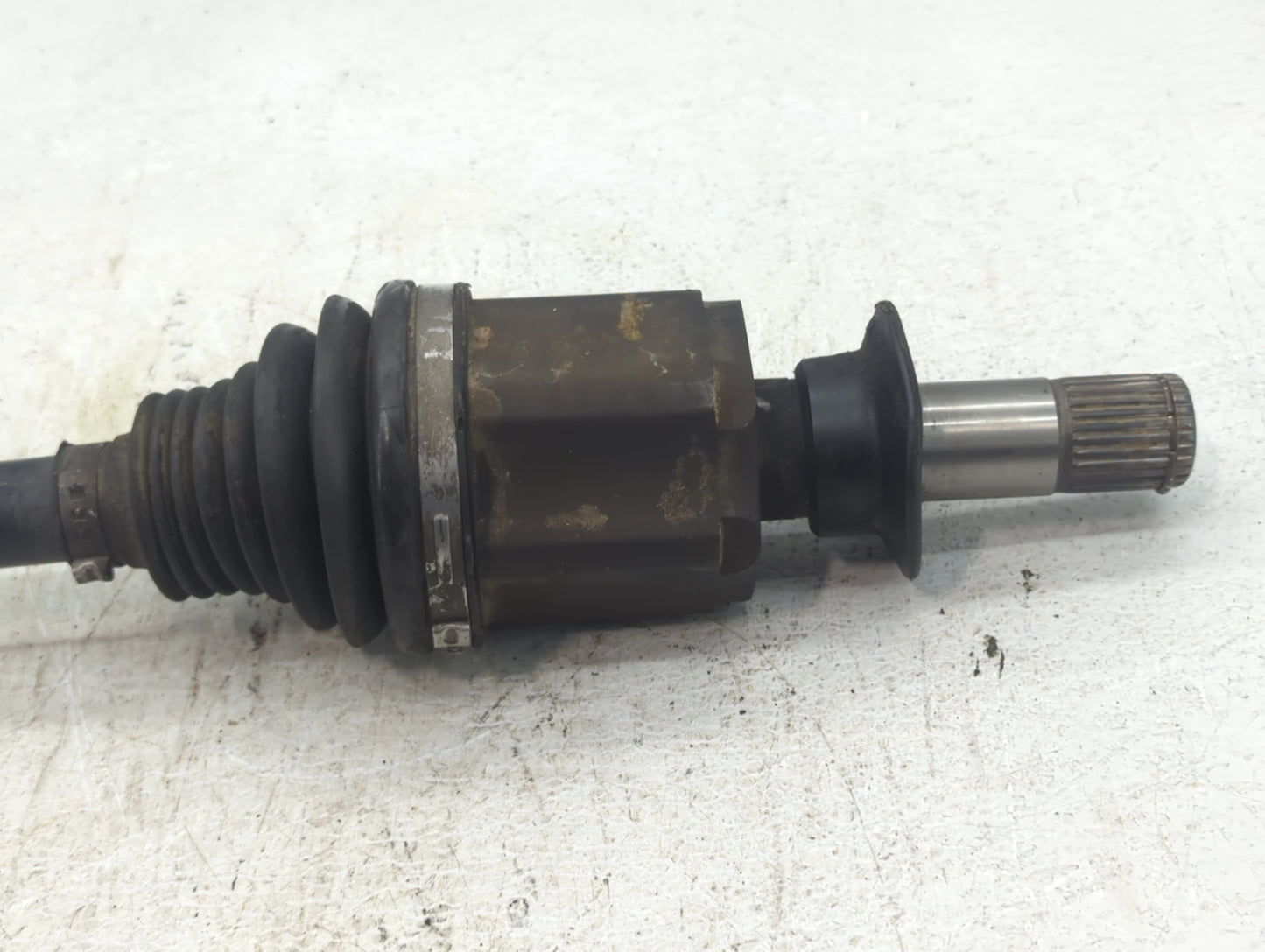 2010-2011 Cadillac Srx Axle Shaft Front Passenger Cv C/v - Oemusedautoparts1.com